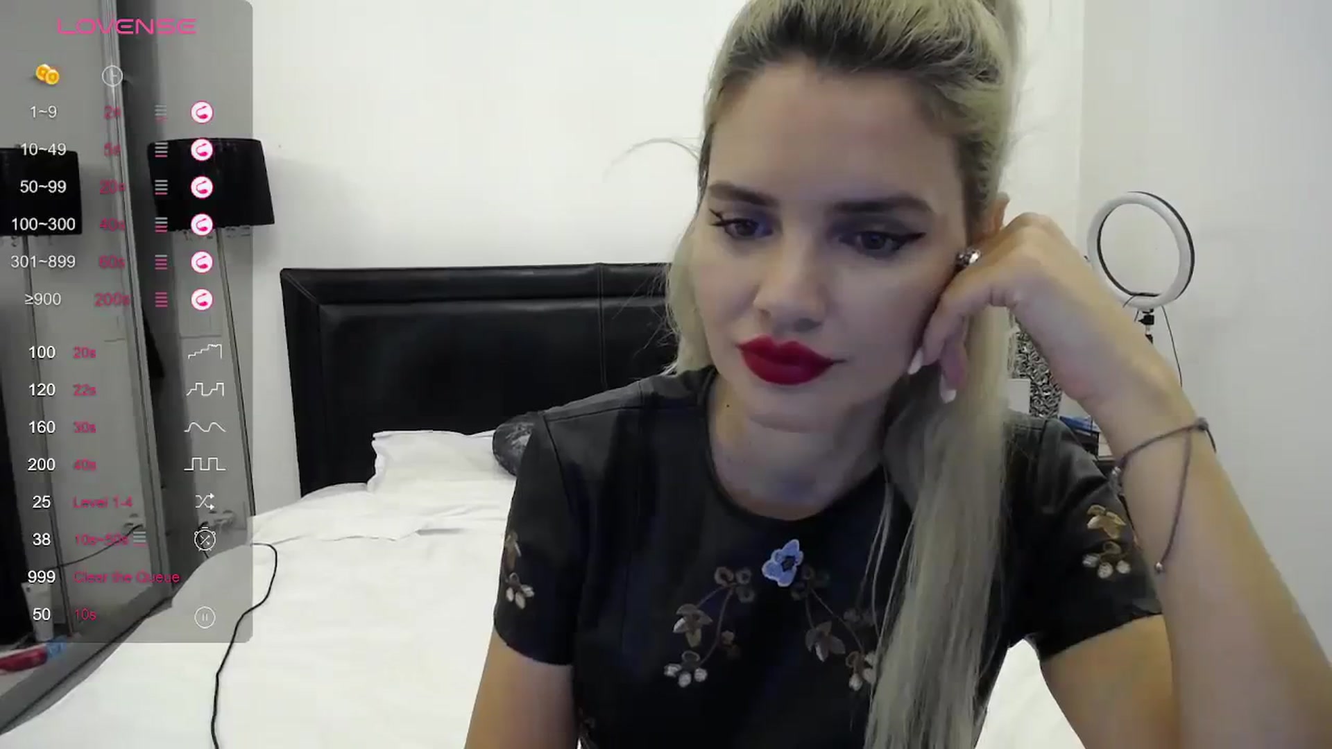 Gallery image thumbnail from Klara_Team's myfreecams stream on, 11/03/2023, 15:04 image 7 of 20