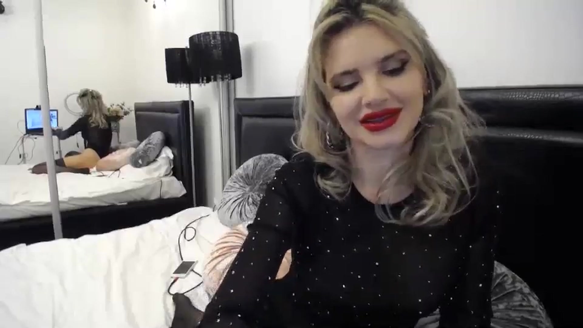 Gallery image thumbnail from Klara_Team's myfreecams stream on, 11/10/2023, 15:04 image 11 of 20