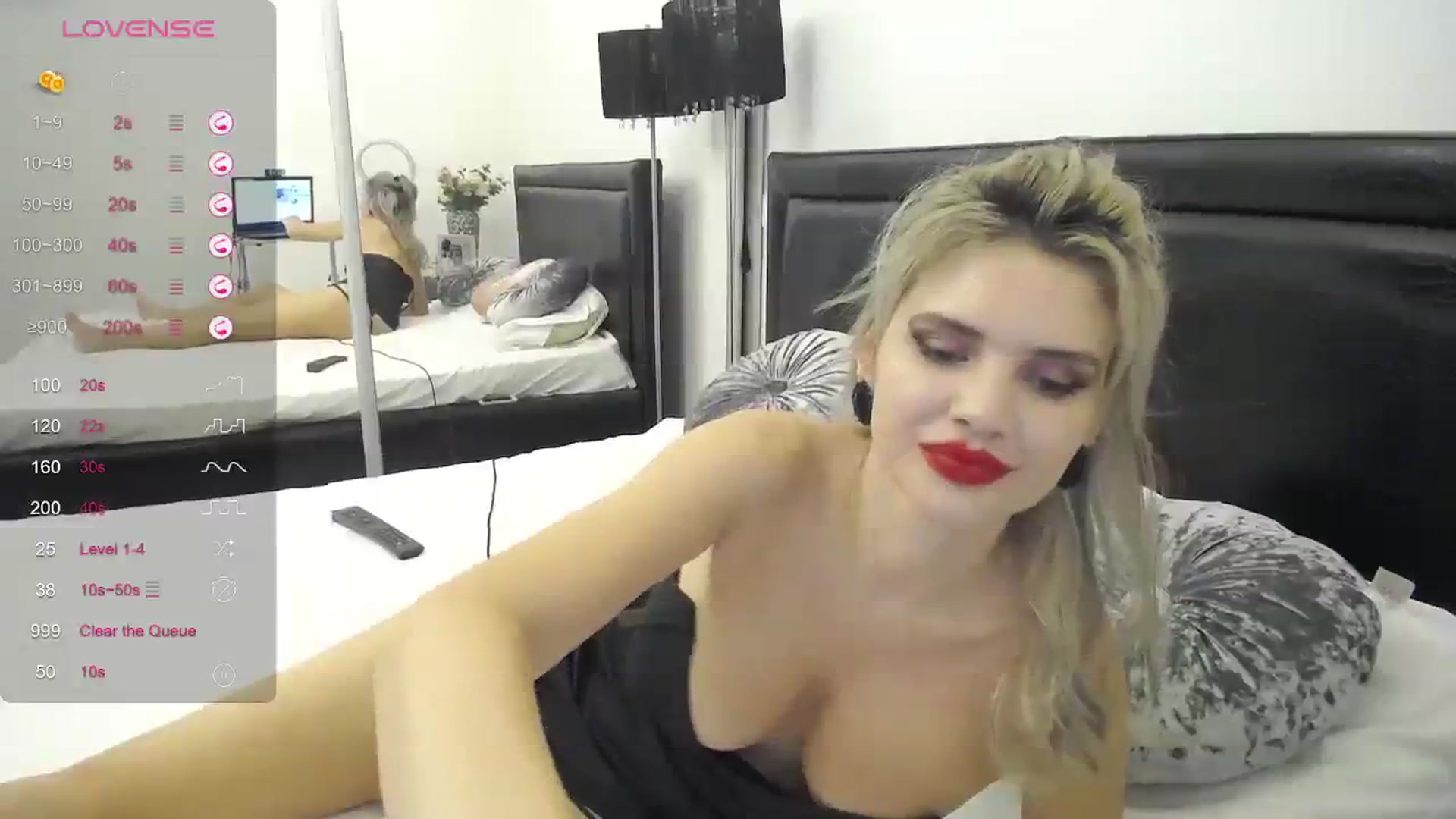 Gallery image thumbnail from Klara_Team's myfreecams stream on, 11/11/2023, 15:44 image 6 of 20