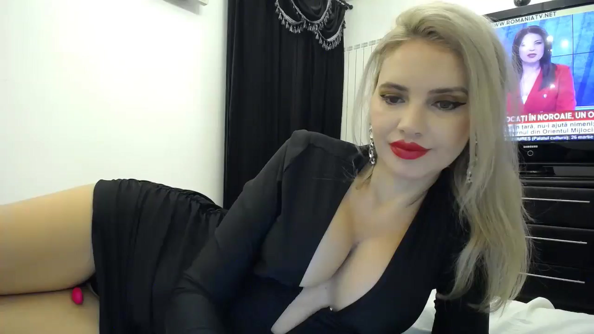 Gallery image thumbnail from Klarita's myfreecams stream on, 03/03/2026, 22:29 image 18 of 20