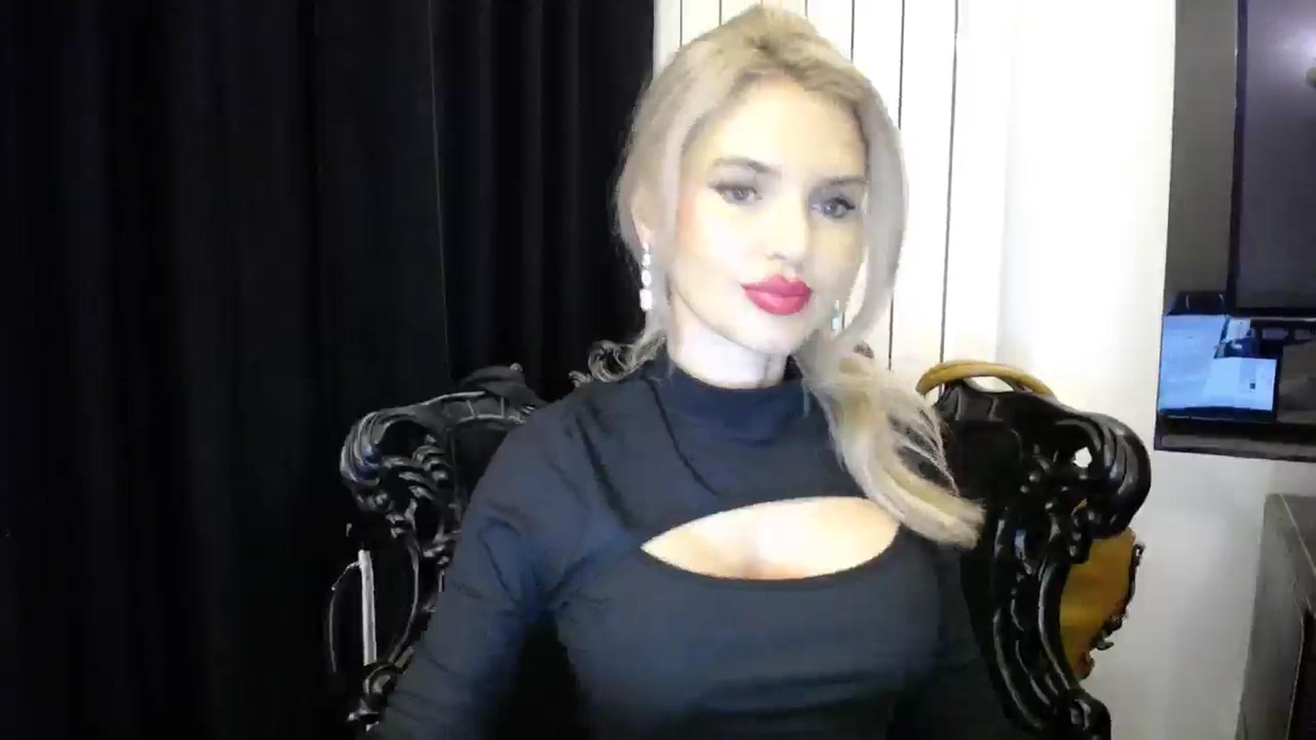 Gallery image thumbnail from Klarita's myfreecams stream on, 03/05/2026, 21:21 image 2 of 20