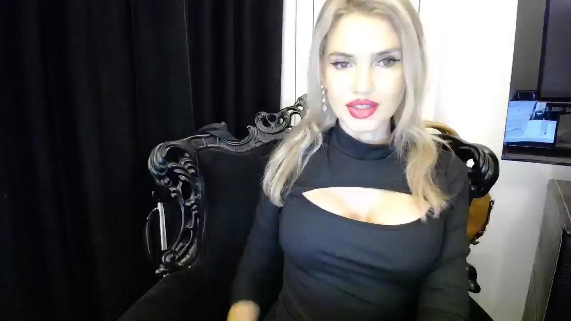 Gallery image thumbnail from Klarita's myfreecams stream on, 03/05/2026, 21:21 image 6 of 20