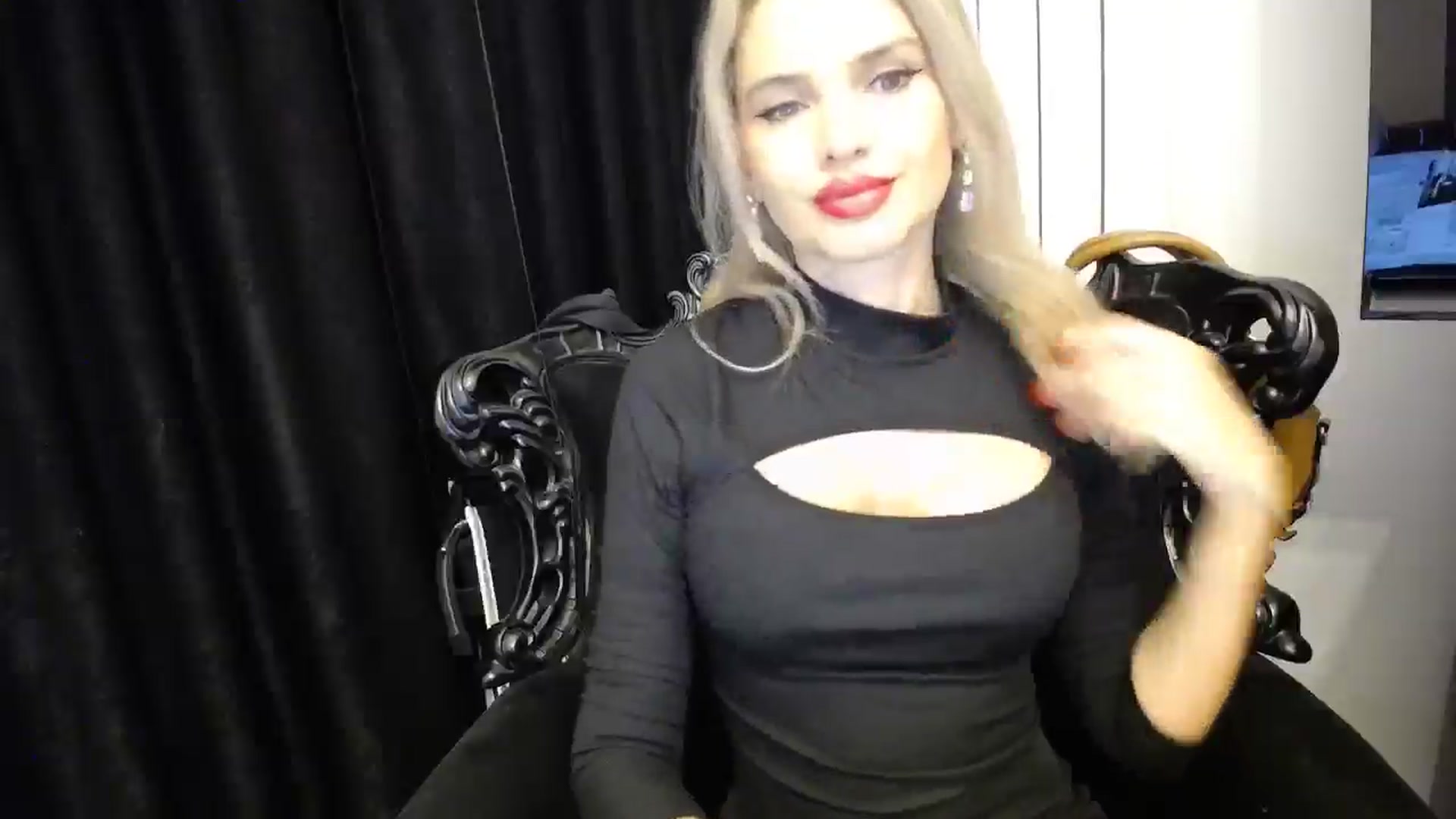 Gallery image thumbnail from Klarita's myfreecams stream on, 03/05/2026, 21:21 image 9 of 20