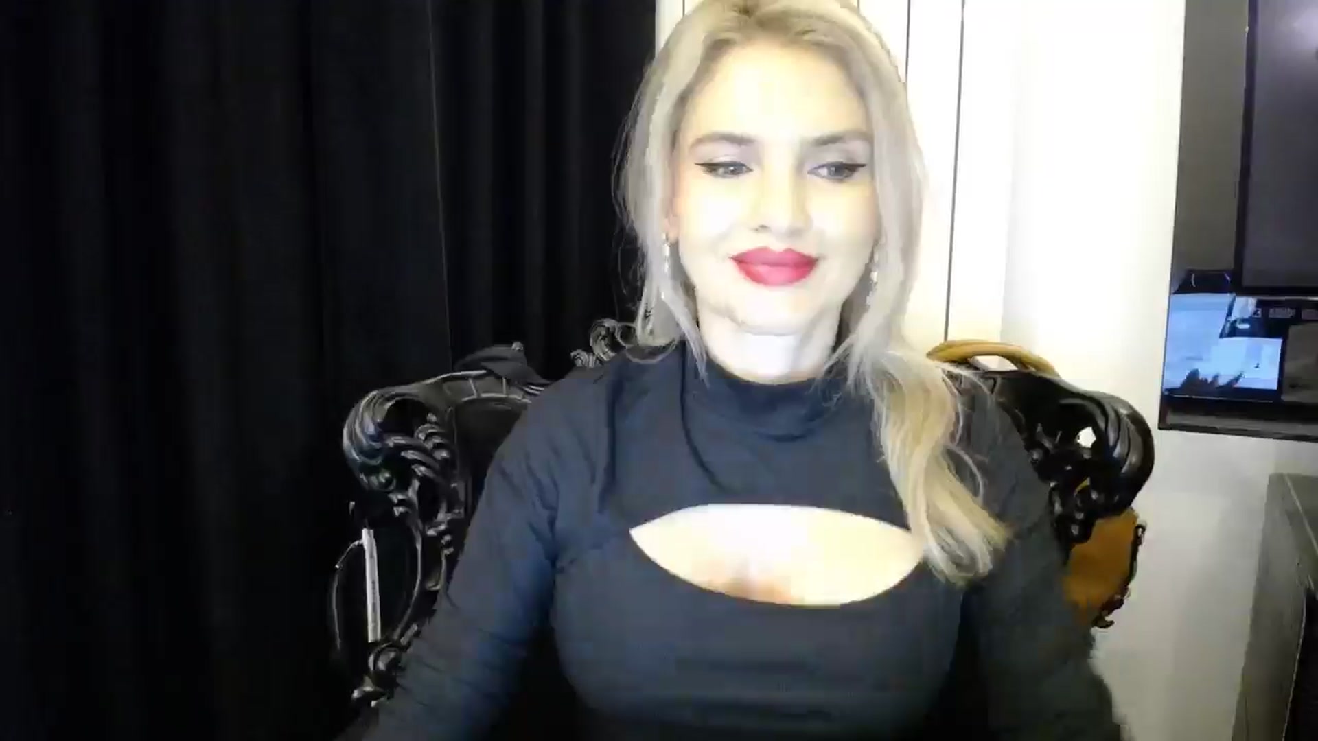 Gallery image thumbnail from Klarita's myfreecams stream on, 03/05/2026, 21:21 image 3 of 20