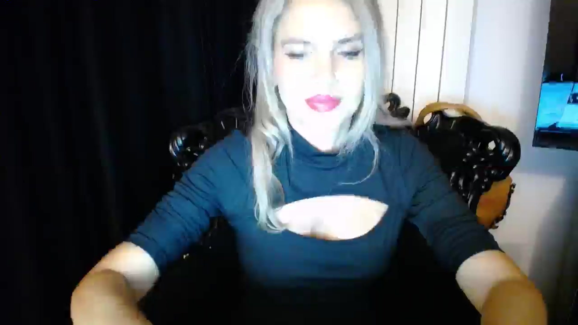 Gallery image thumbnail from Klarita's myfreecams stream on, 03/05/2026, 22:03 image 4 of 20