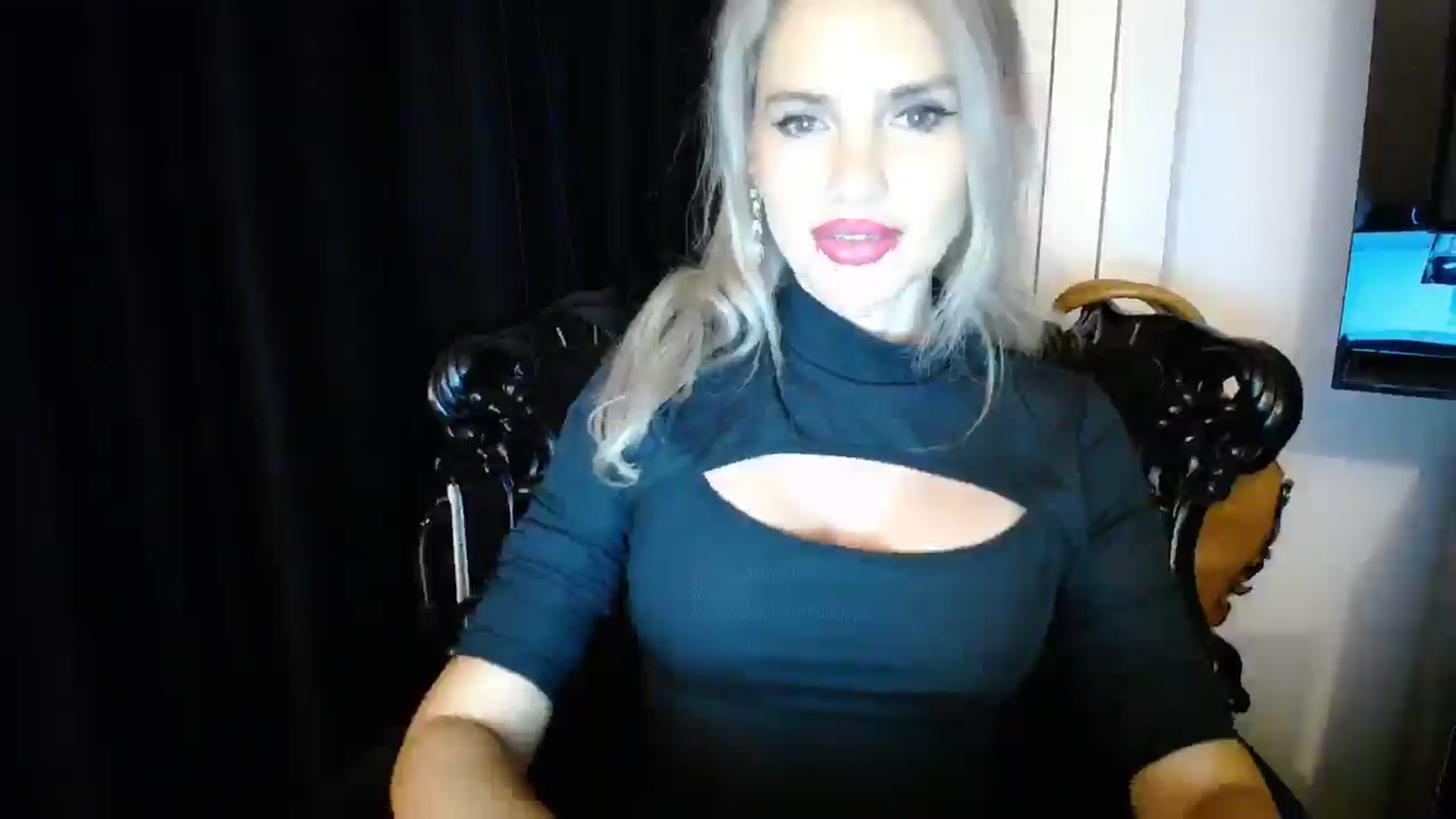 Gallery image thumbnail from Klarita's myfreecams stream on, 03/05/2026, 22:03 image 11 of 20