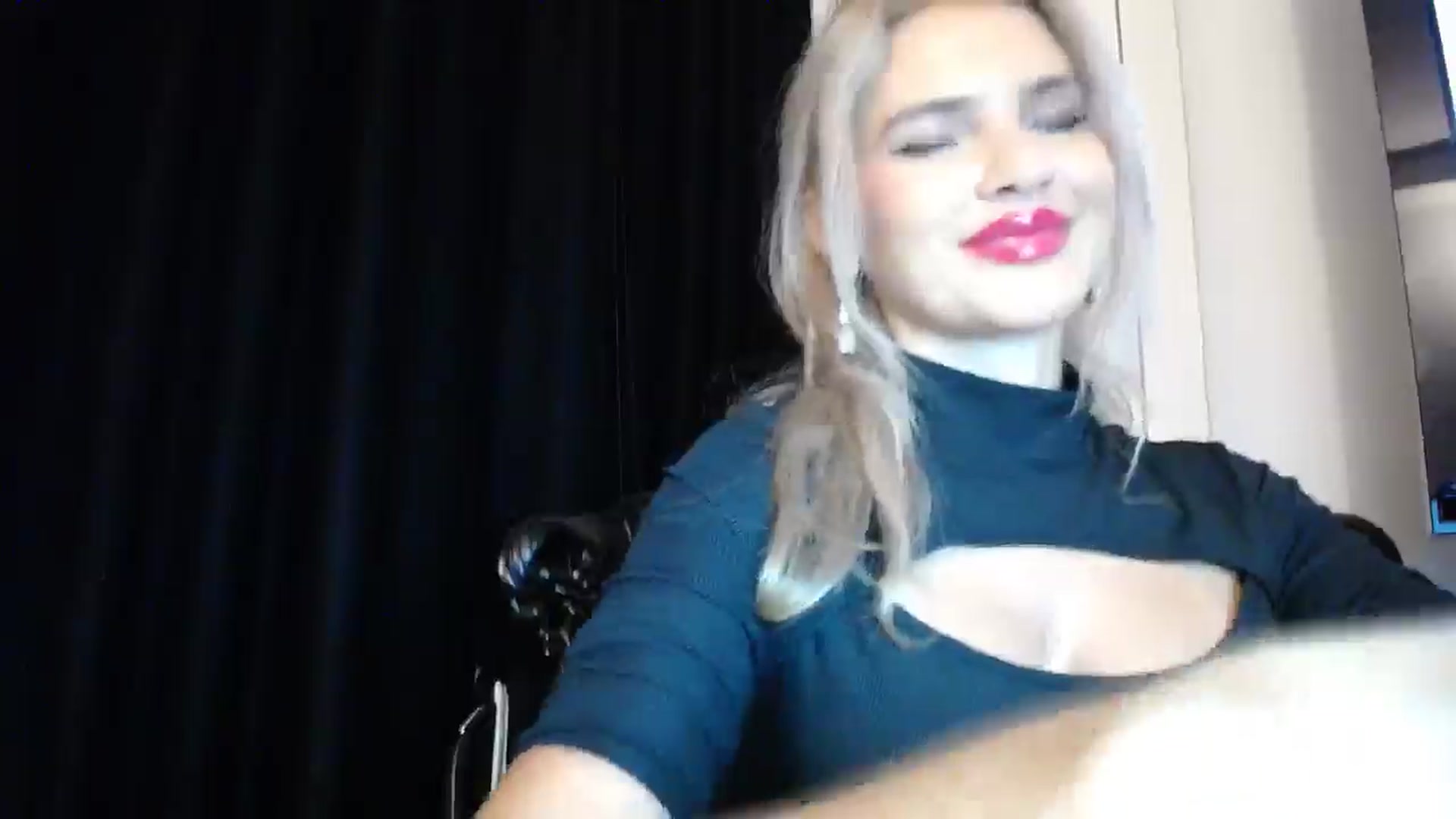 Gallery image thumbnail from Klarita's myfreecams stream on, 03/05/2026, 22:57 image 17 of 20
