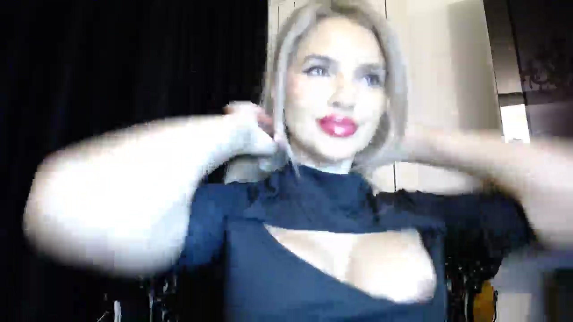 Gallery image thumbnail from Klarita's myfreecams stream on, 03/05/2026, 22:57 image 2 of 20
