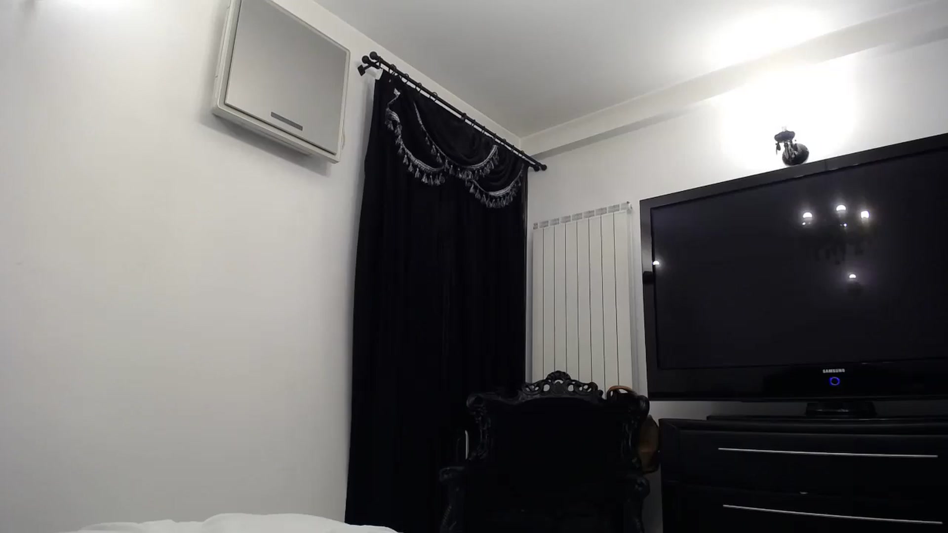 Gallery image thumbnail from Klarita's myfreecams stream on, 03/06/2026, 22:12 image 18 of 20