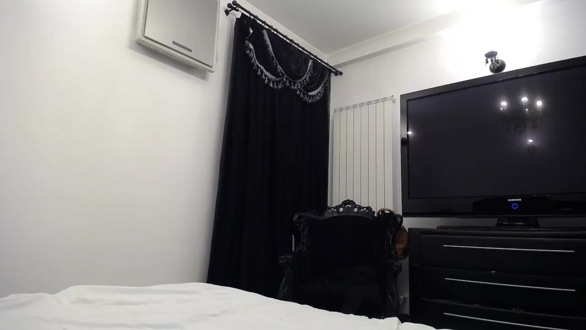 Gallery image thumbnail from Klarita's myfreecams stream on, 03/06/2026, 23:10 image 11 of 20