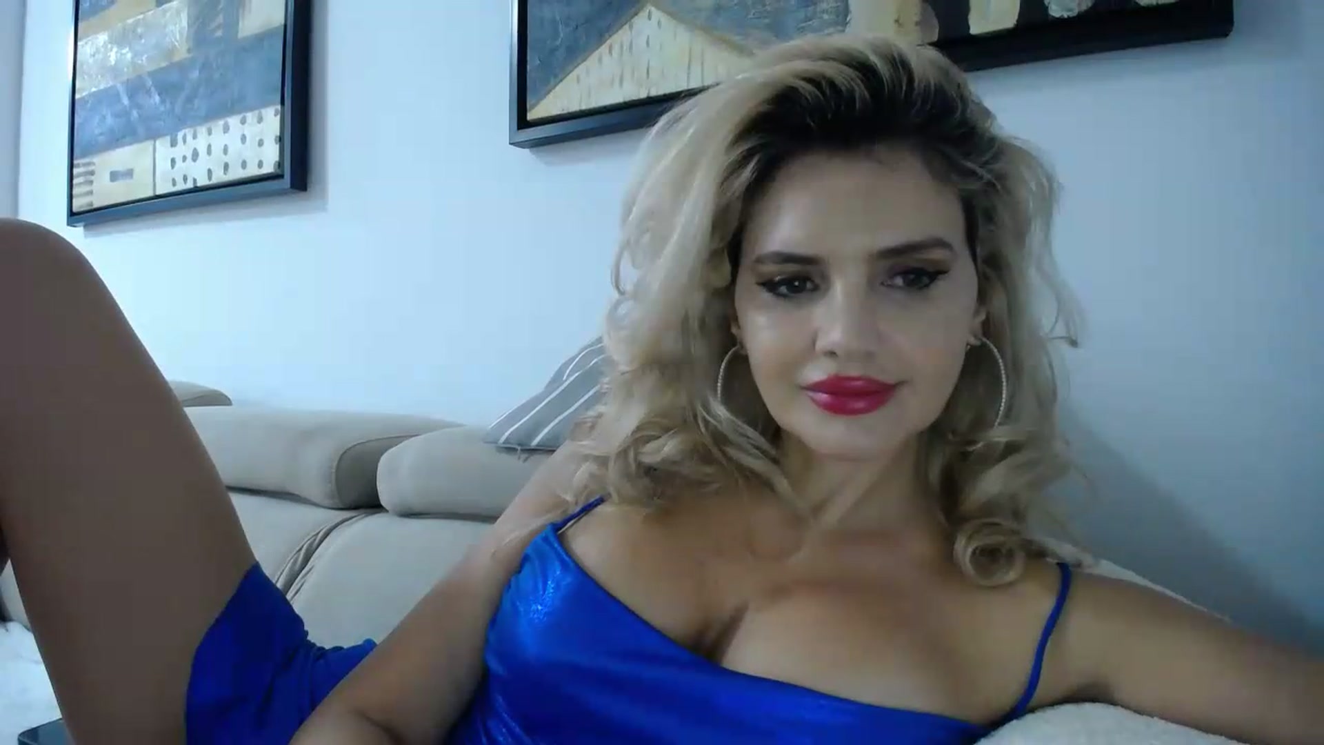 Gallery image thumbnail from Klarita's myfreecams stream on, 05/24/2026, 02:06 image 17 of 20