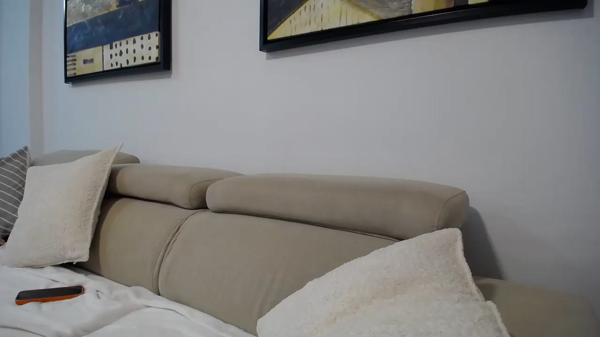 Gallery image thumbnail from Klarita's myfreecams stream on, 06/01/2026, 19:56 image 14 of 20