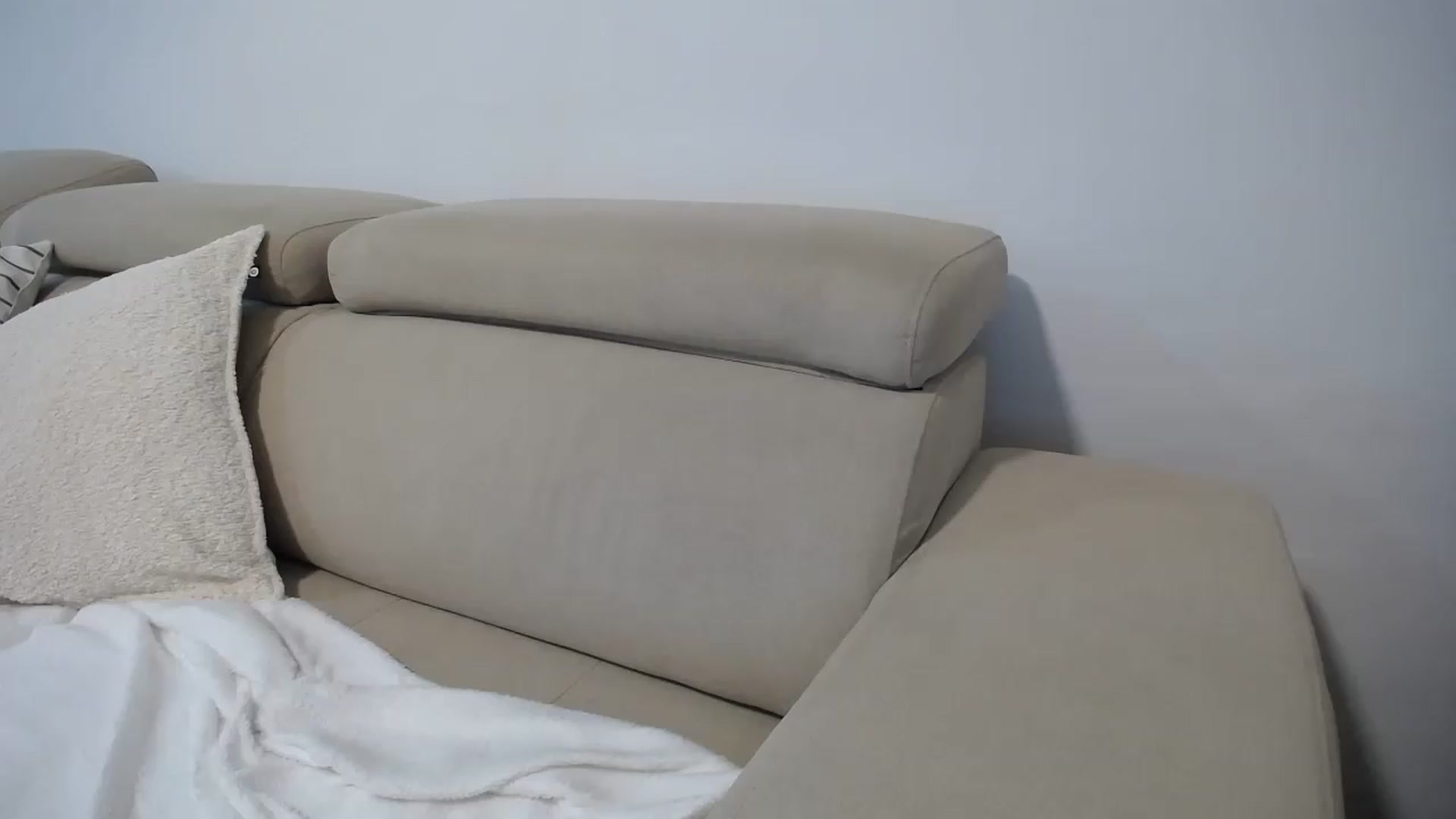 Gallery image thumbnail from Klarita's myfreecams stream on, 06/02/2026, 21:45 image 9 of 20