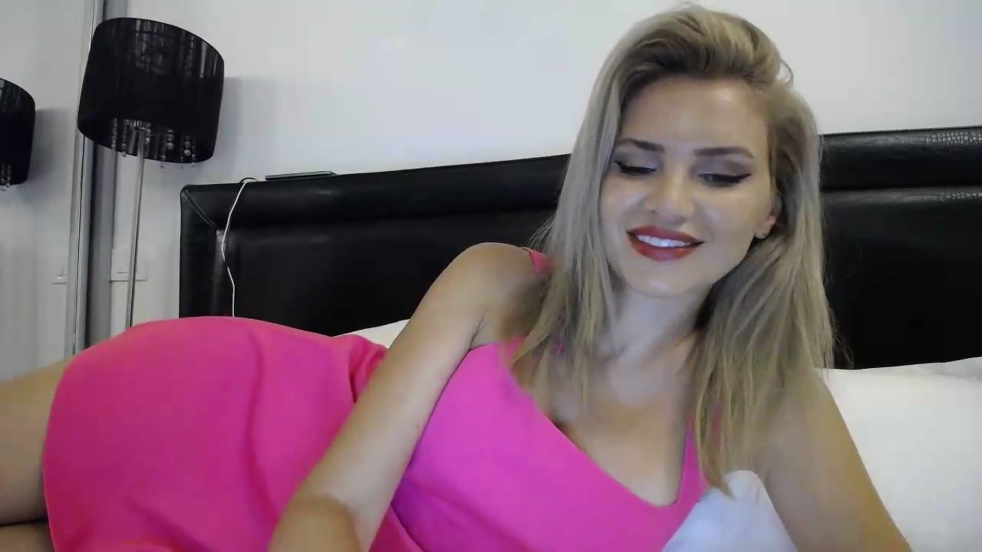 Gallery image thumbnail from Klarita's myfreecams stream on, 07/17/2026, 21:31 image 9 of 20