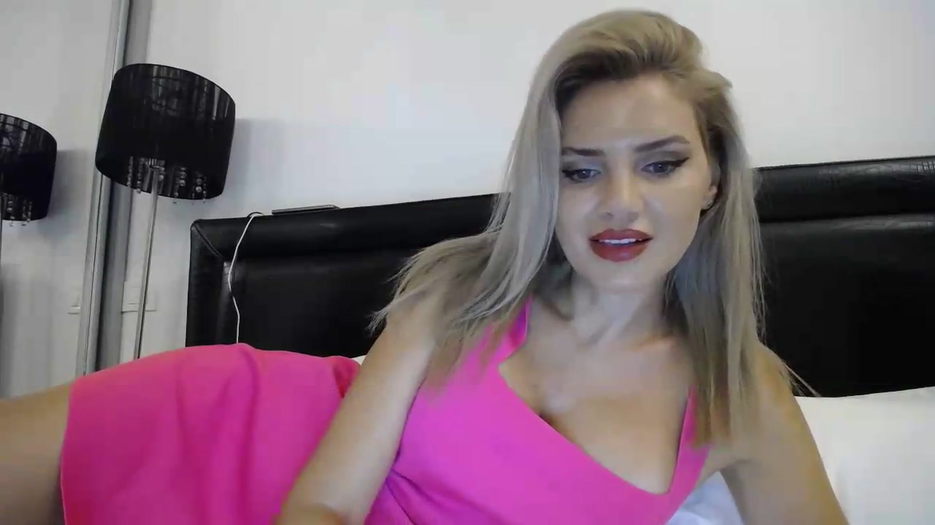 Gallery image thumbnail from Klarita's myfreecams stream on, 07/17/2026, 21:31 image 5 of 20