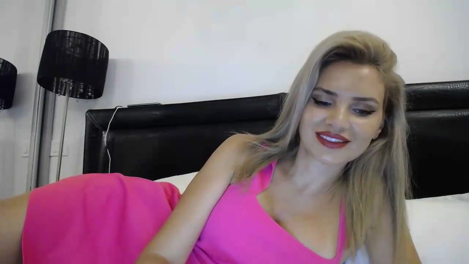 Gallery image thumbnail from Klarita's myfreecams stream on, 07/17/2026, 21:31 image 6 of 20