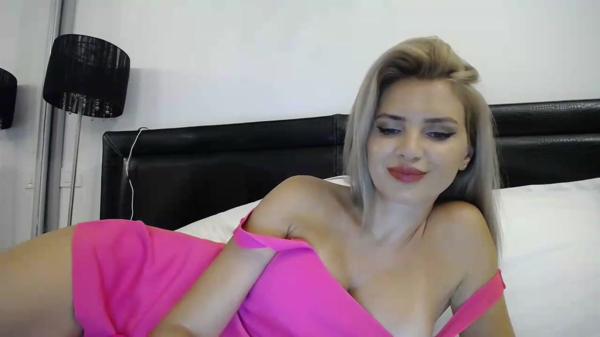 Gallery image thumbnail from Klarita's myfreecams stream on, 07/17/2026, 22:34 image 19 of 20