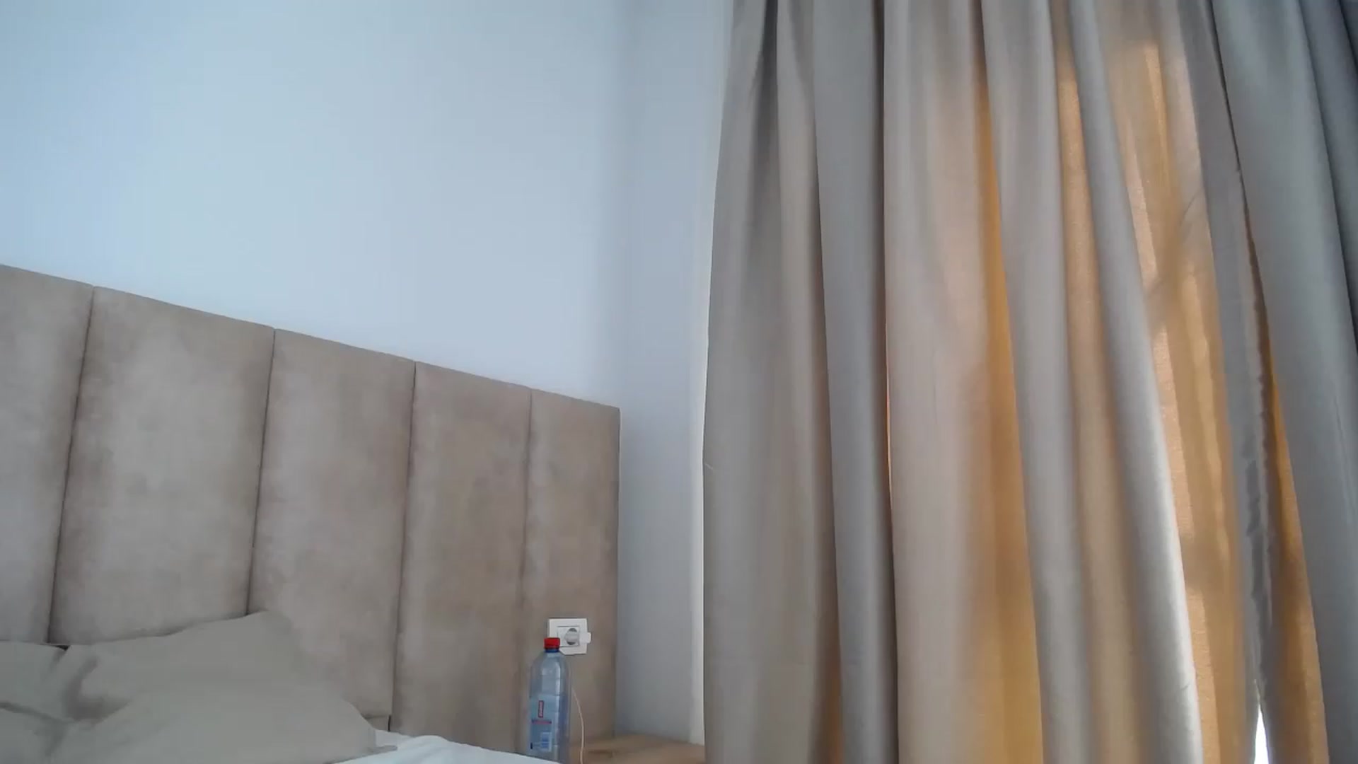 Gallery image thumbnail from Klarita's myfreecams stream on, 07/30/2026, 15:18 image 8 of 20