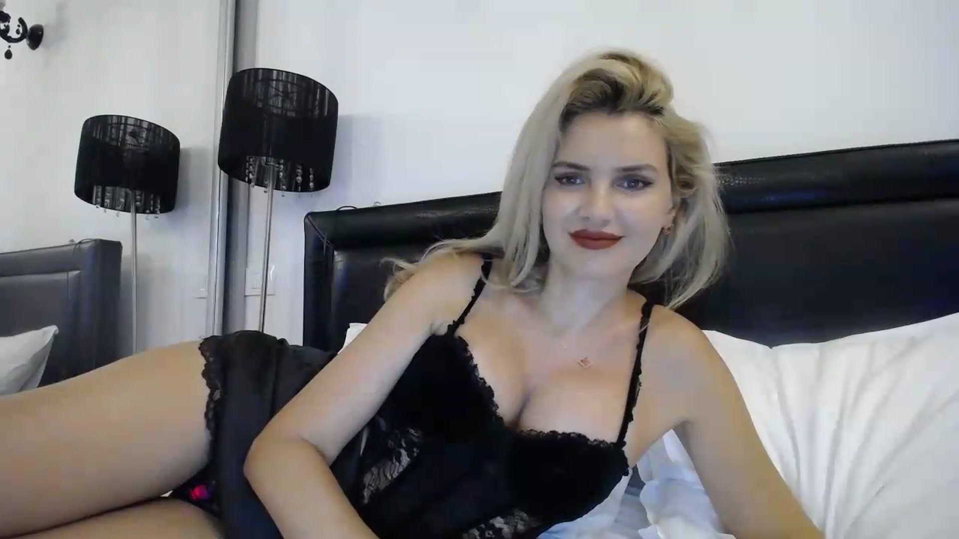 Gallery image thumbnail from Klarita's myfreecams stream on, 08/07/2026, 15:03 image 3 of 20