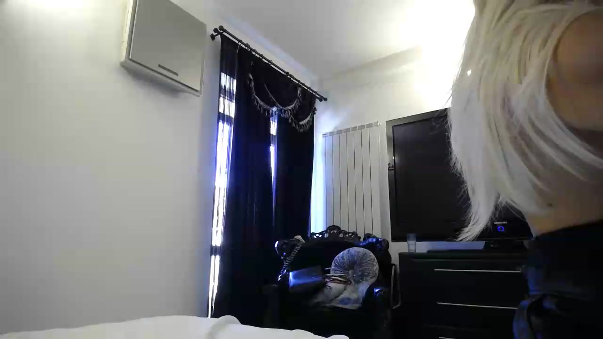 Gallery image thumbnail from Klarita's myfreecams stream on, 09/07/2026, 15:49 image 9 of 20