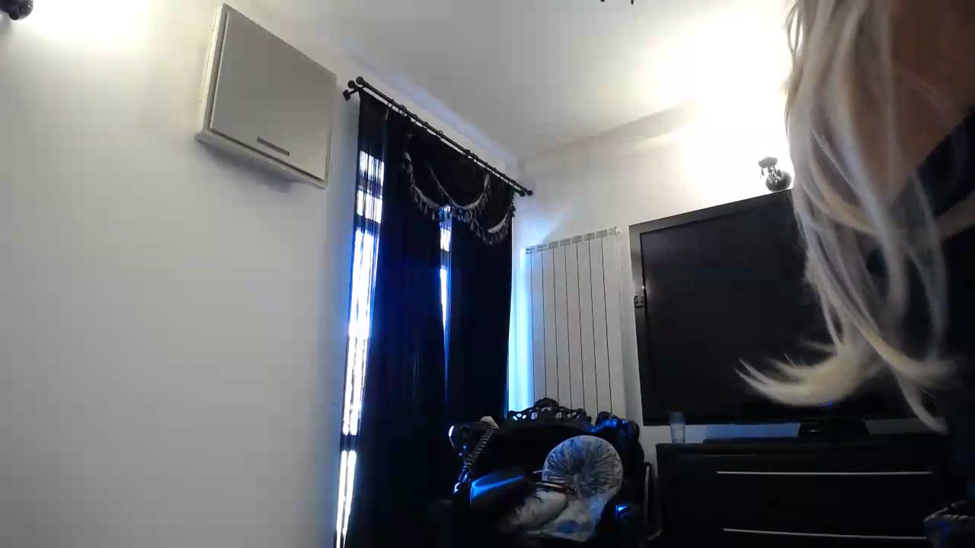Gallery image thumbnail from Klarita's myfreecams stream on, 09/07/2026, 15:49 image 7 of 20