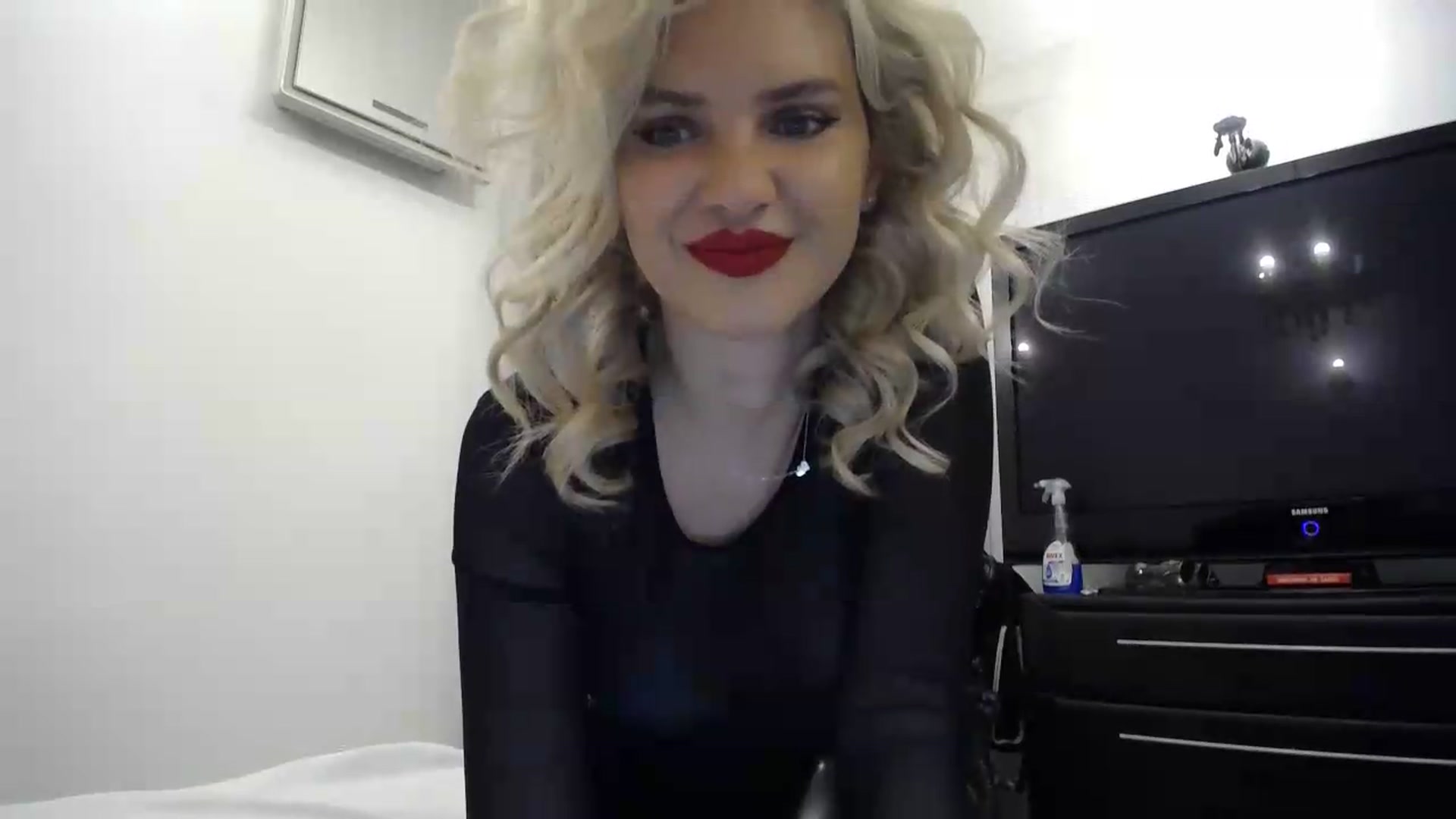 Gallery image thumbnail from Klarita's myfreecams stream on, 09/17/2026, 21:59 image 9 of 20