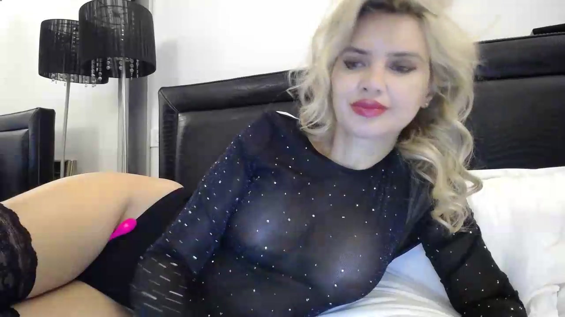 Gallery image thumbnail from Klarita's myfreecams stream on, 09/22/2026, 22:12 image 4 of 20
