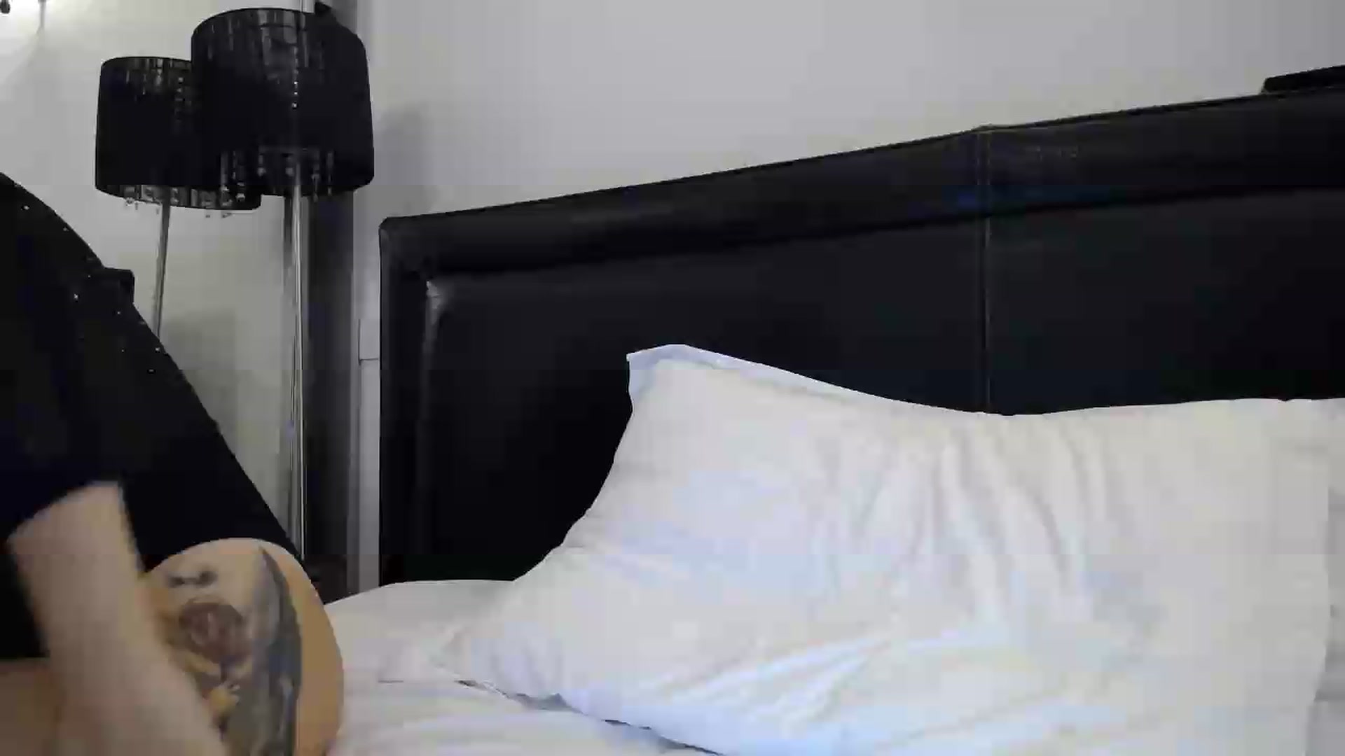 Gallery image thumbnail from Klarita's myfreecams stream on, 09/22/2026, 22:12 image 5 of 20