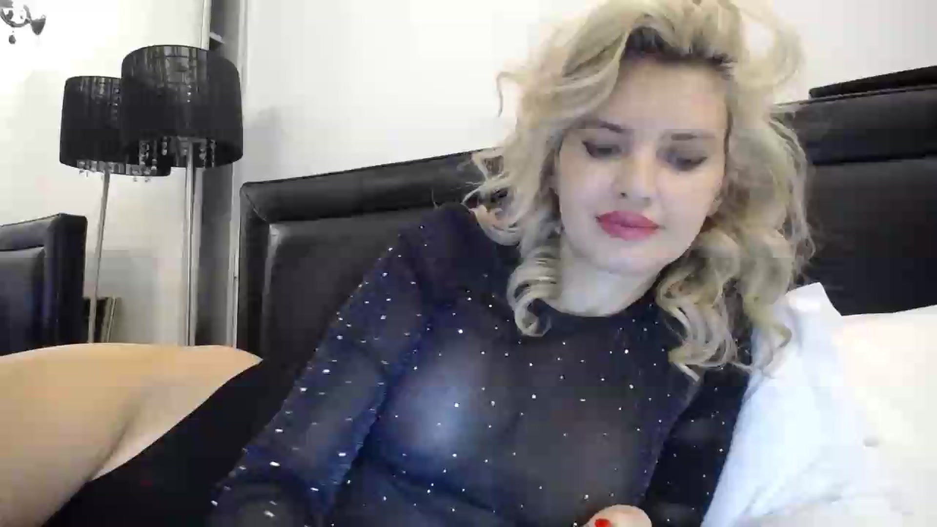 Gallery image thumbnail from Klarita's myfreecams stream on, 09/22/2026, 22:12 image 17 of 20