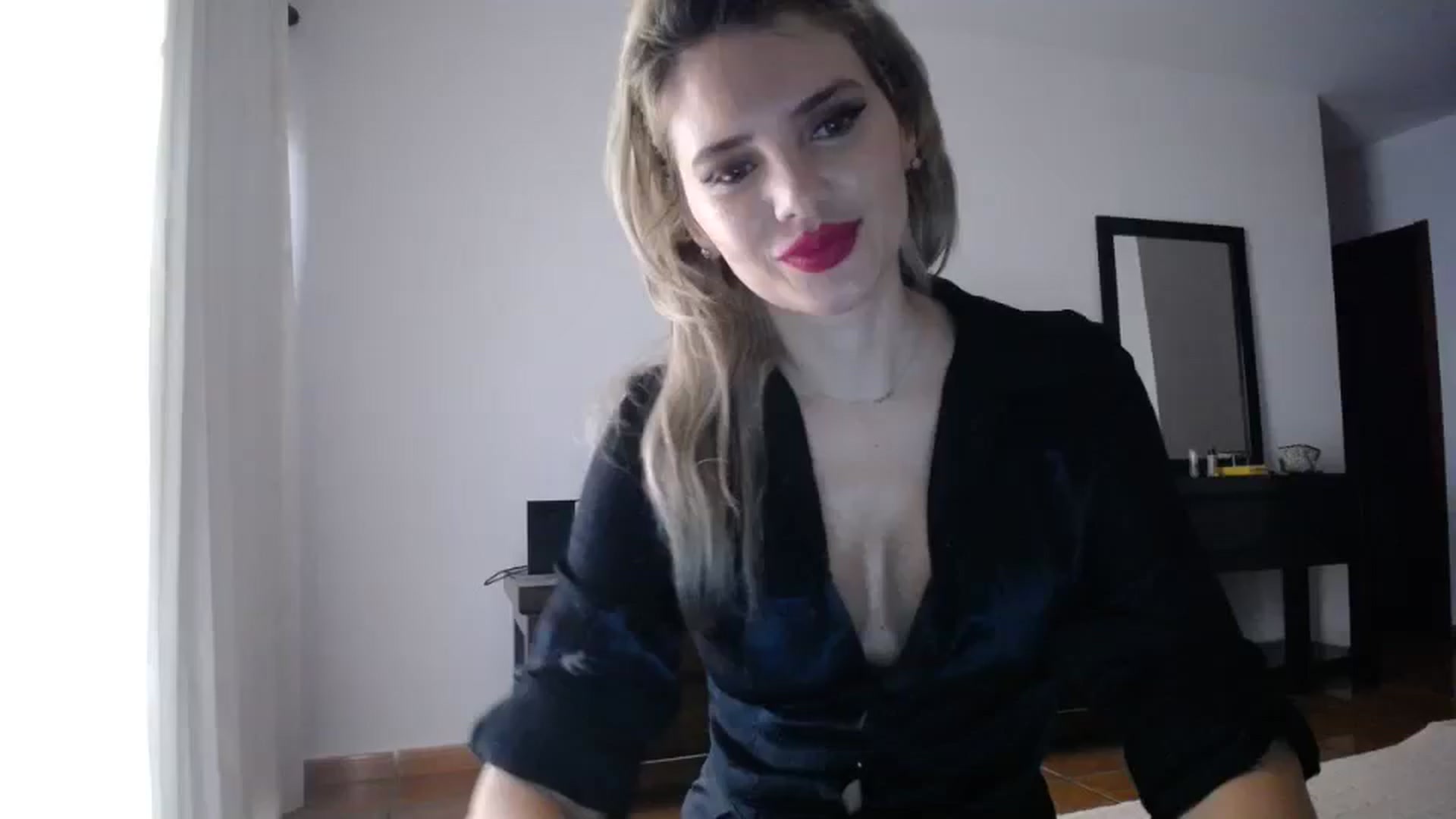 Gallery image thumbnail from Klarita_'s myfreecams stream on, 11/26/2023, 15:06 image 11 of 20