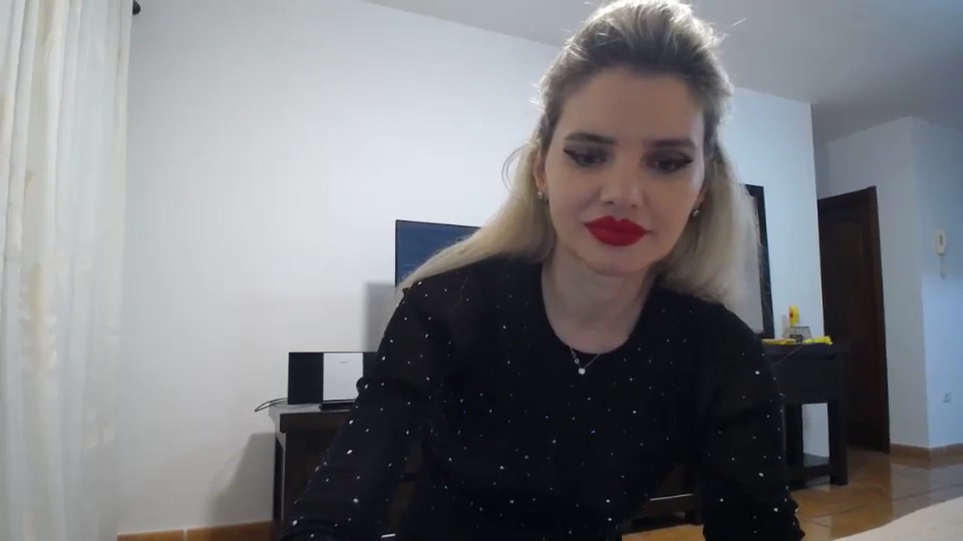 Gallery image thumbnail from Klarita_'s myfreecams stream on, 11/28/2023, 22:16 image 20 of 20