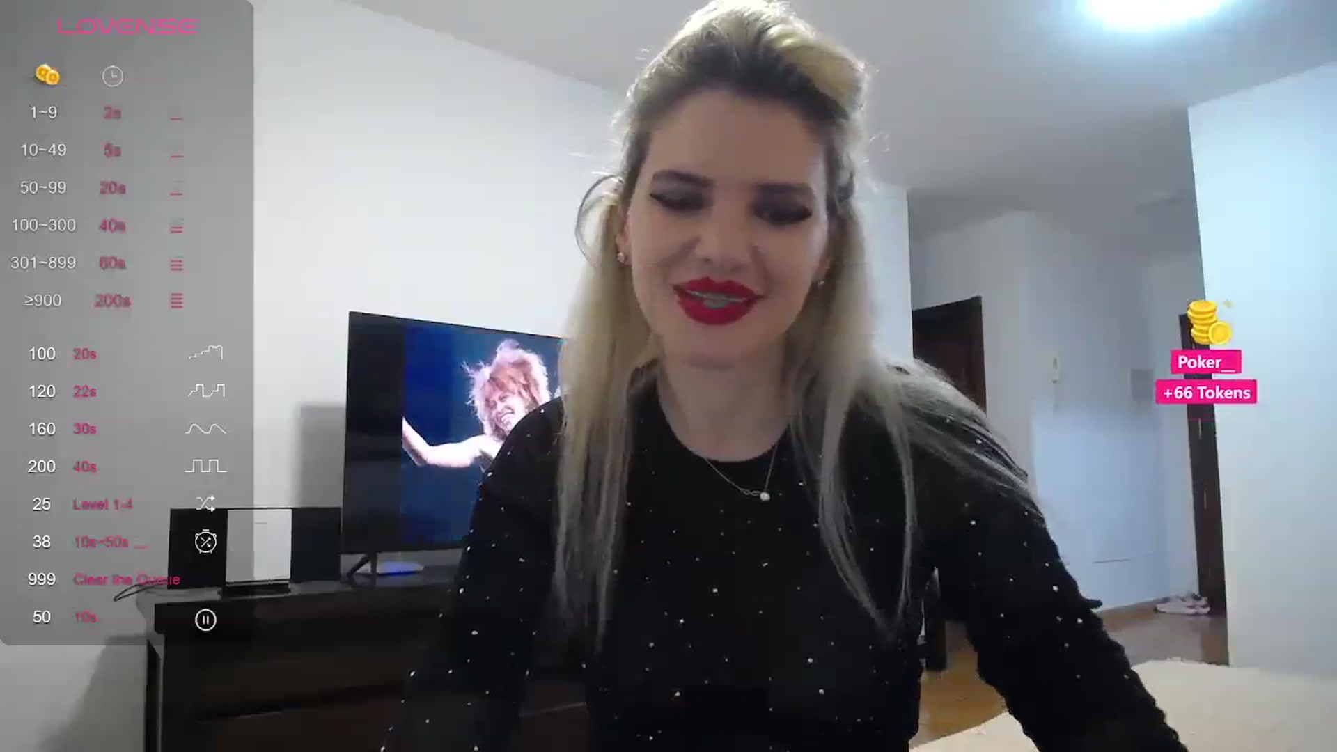 Gallery image thumbnail from Klarita_'s myfreecams stream on, 11/28/2023, 23:32 image 14 of 20