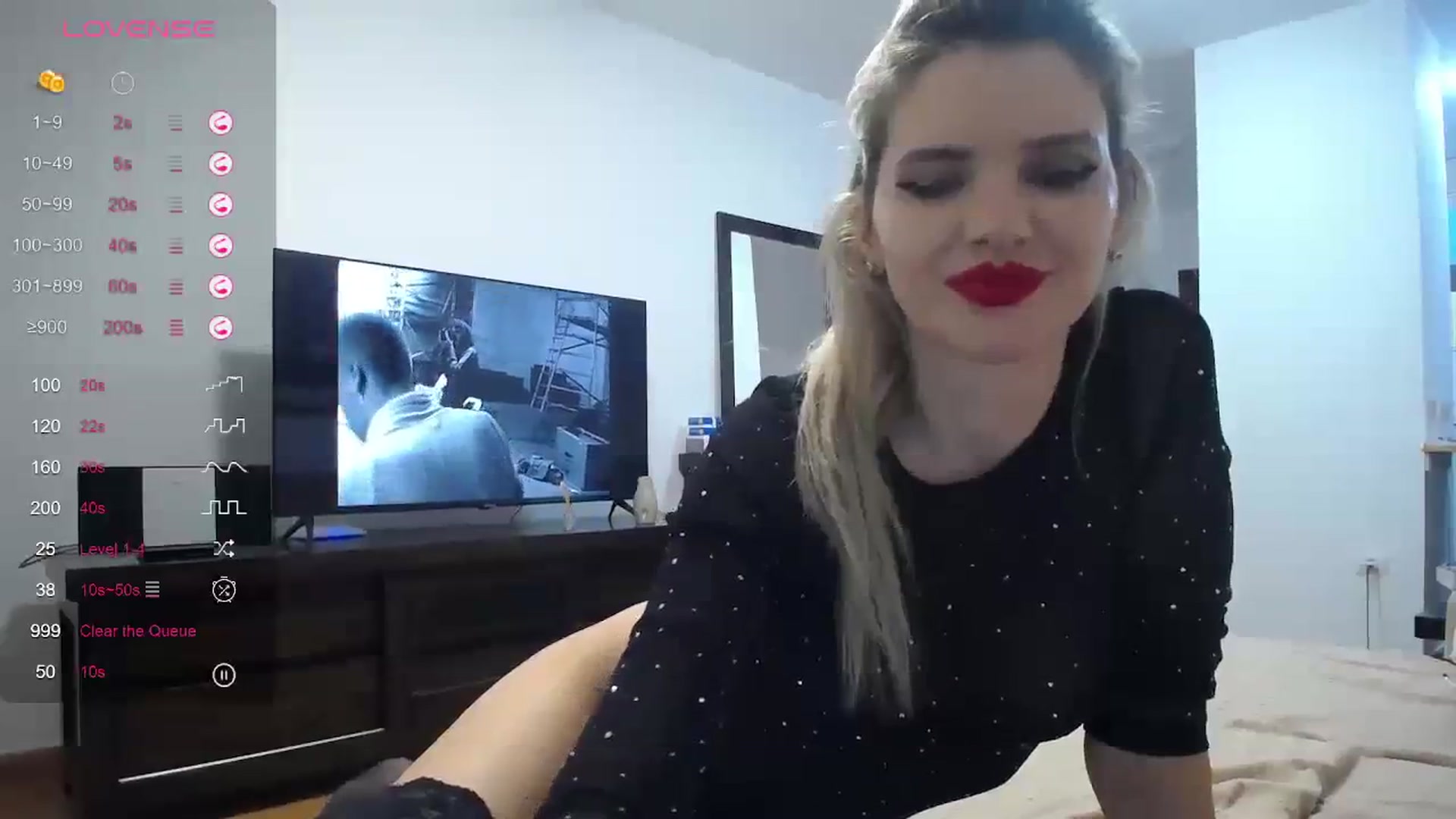 Gallery image thumbnail from Klarita_'s myfreecams stream on, 11/28/2023, 23:32 image 3 of 20