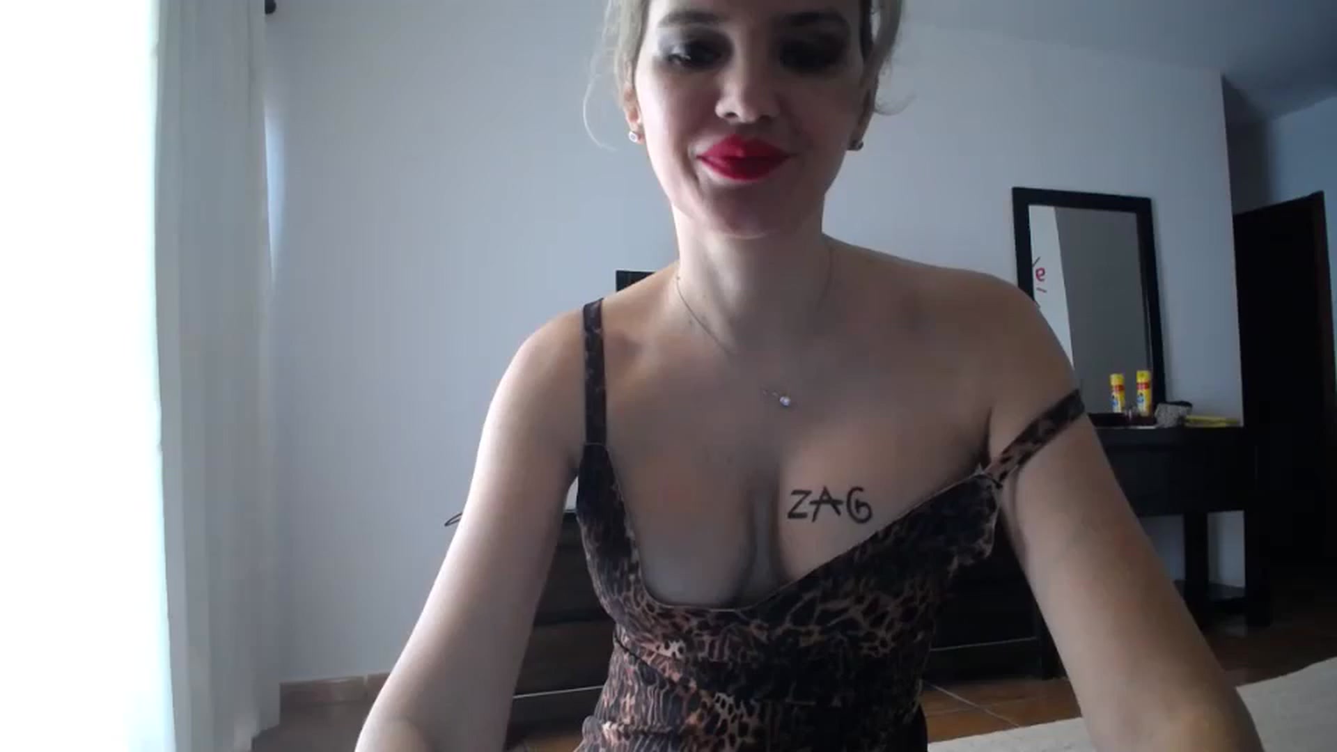 Gallery image thumbnail from Klarita_'s myfreecams stream on, 12/02/2023, 15:46 image 6 of 20