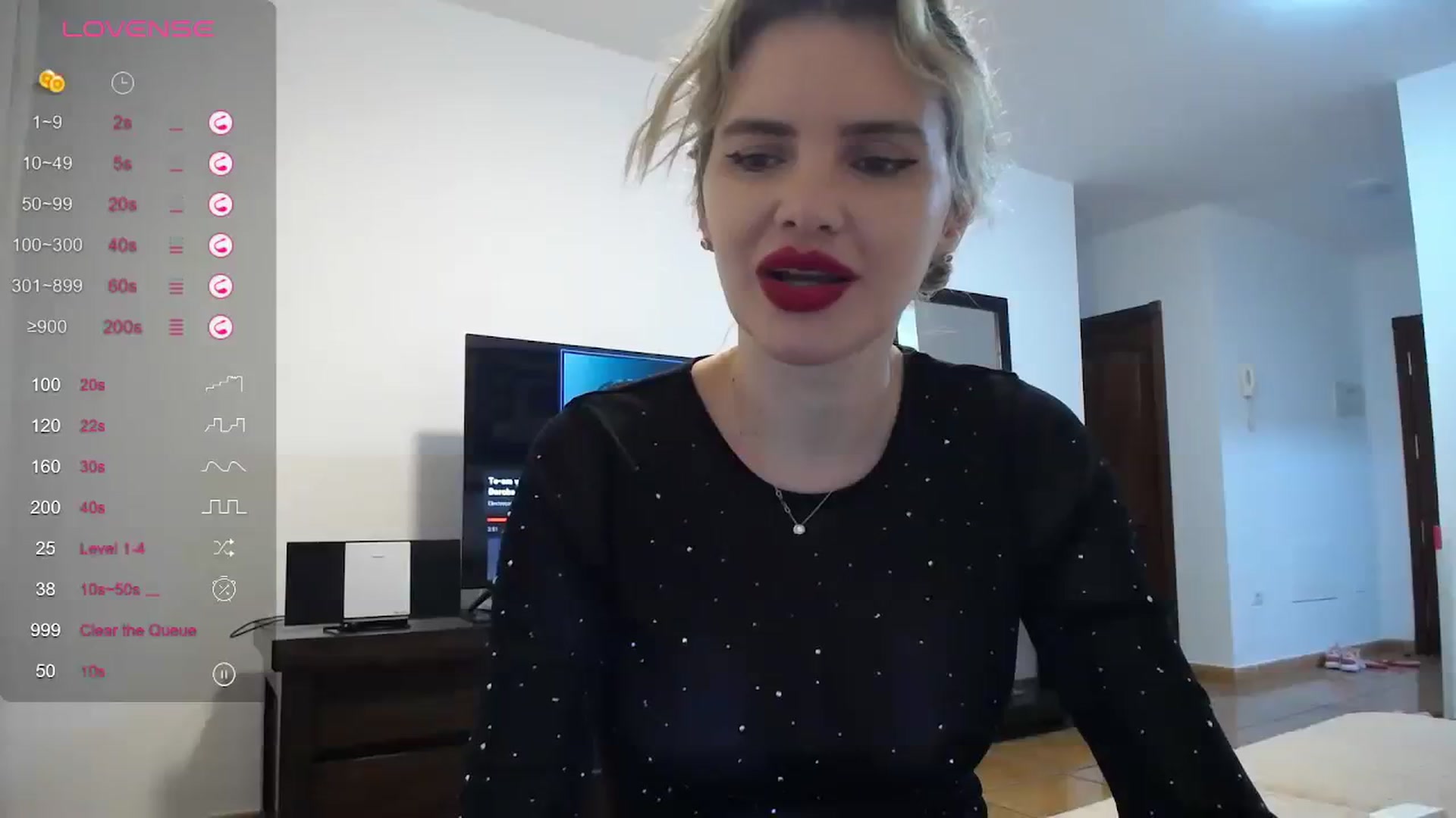 Gallery image thumbnail from Klarita_'s myfreecams stream on, 12/14/2023, 23:14 image 10 of 20