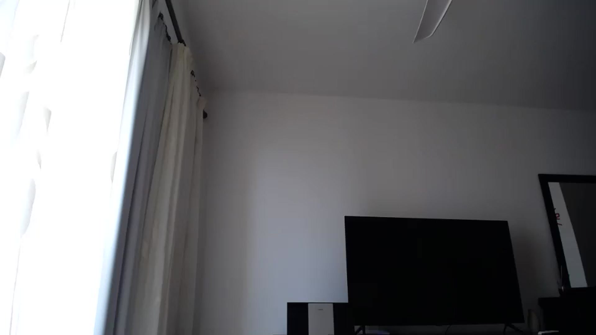 Gallery image thumbnail from Klarita_'s myfreecams stream on, 12/18/2023, 14:27 image 15 of 20
