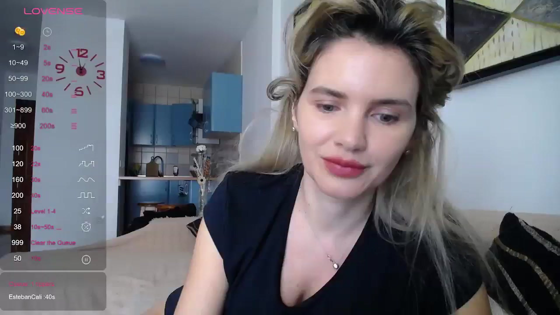 Gallery image thumbnail from Klarita_'s myfreecams stream on, 12/18/2023, 15:09 image 16 of 20