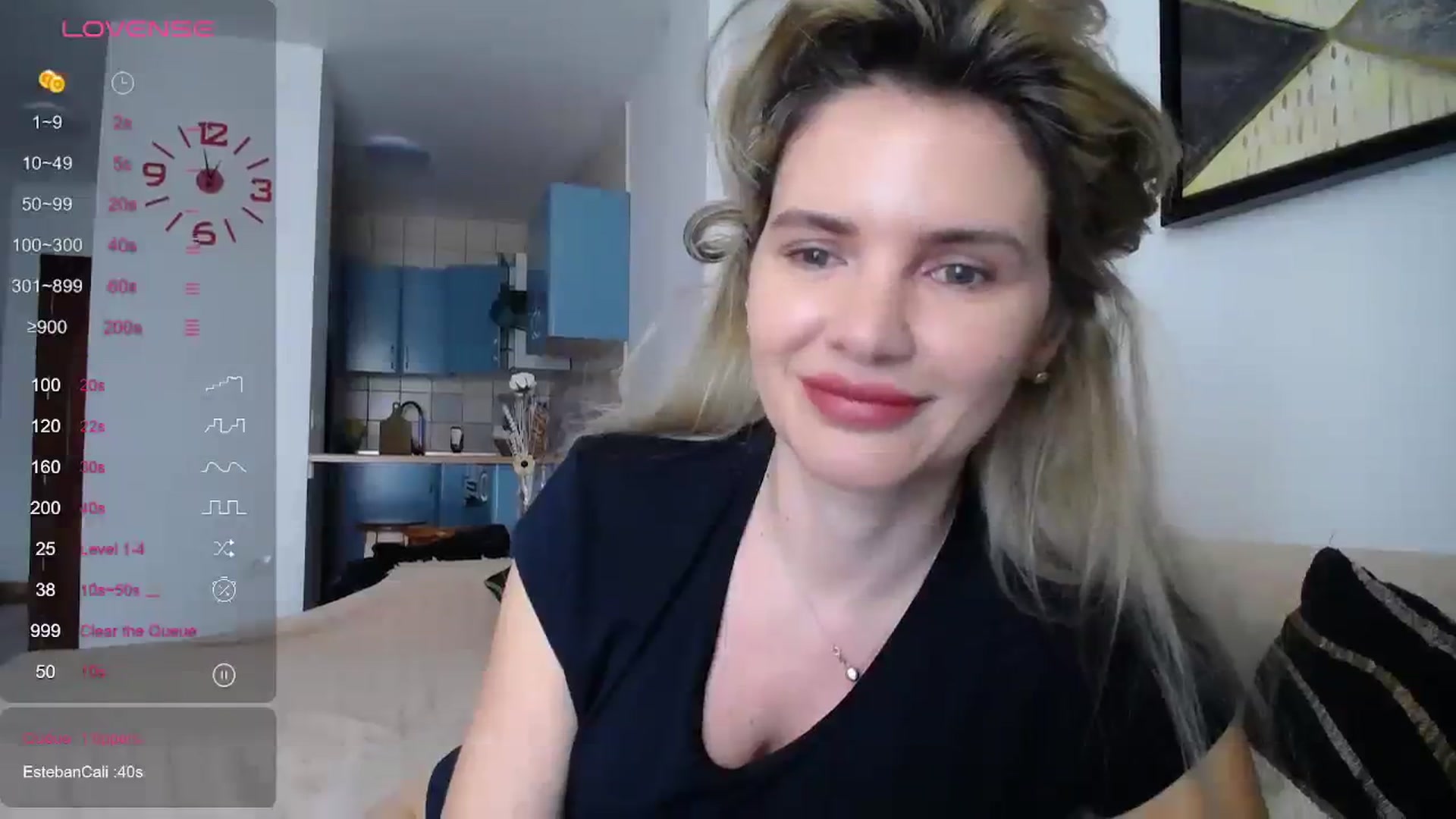 Gallery image thumbnail from Klarita_'s myfreecams stream on, 12/18/2023, 15:09 image 15 of 20