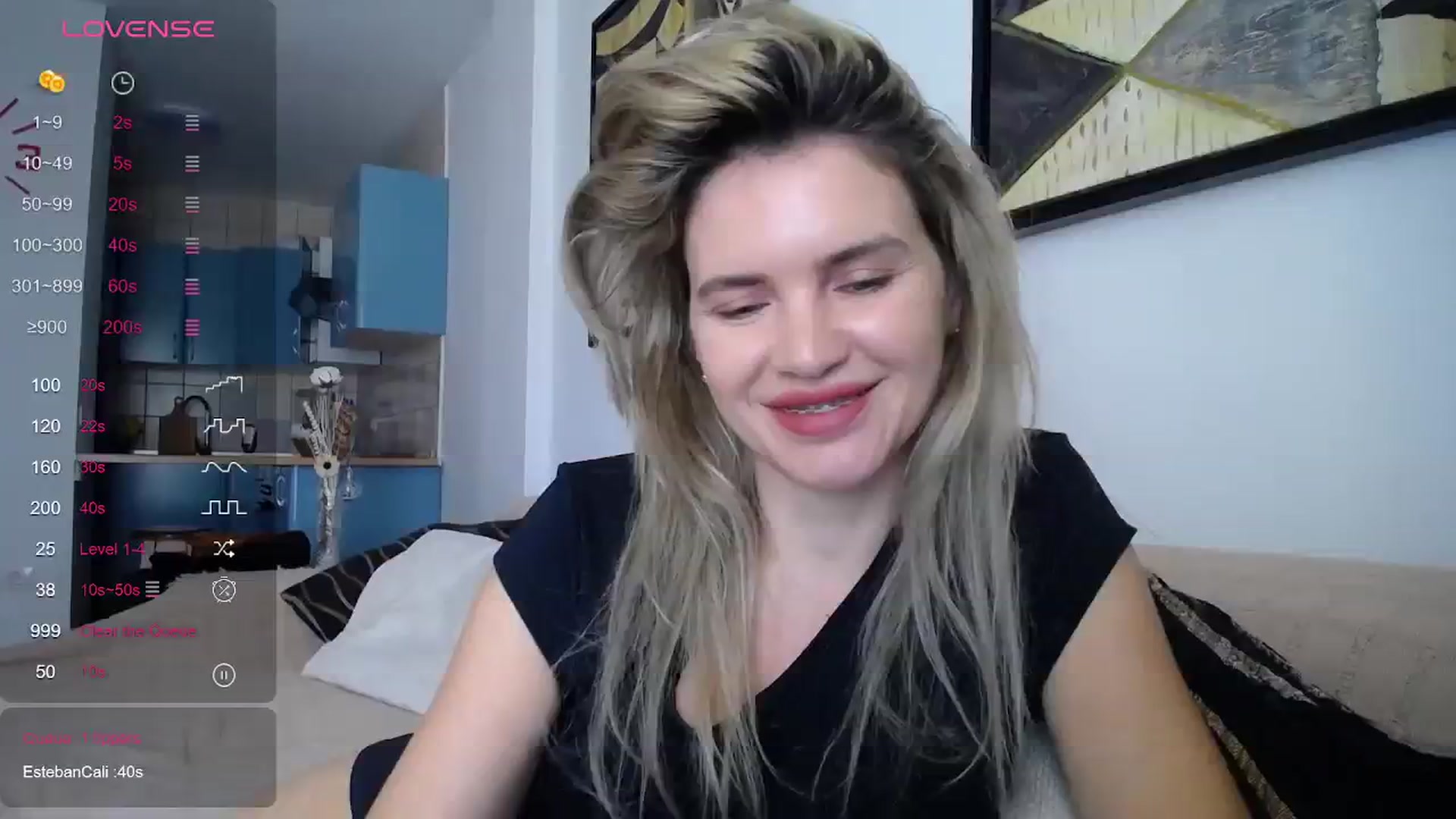 Gallery image thumbnail from Klarita_'s myfreecams stream on, 12/18/2023, 15:09 image 11 of 20