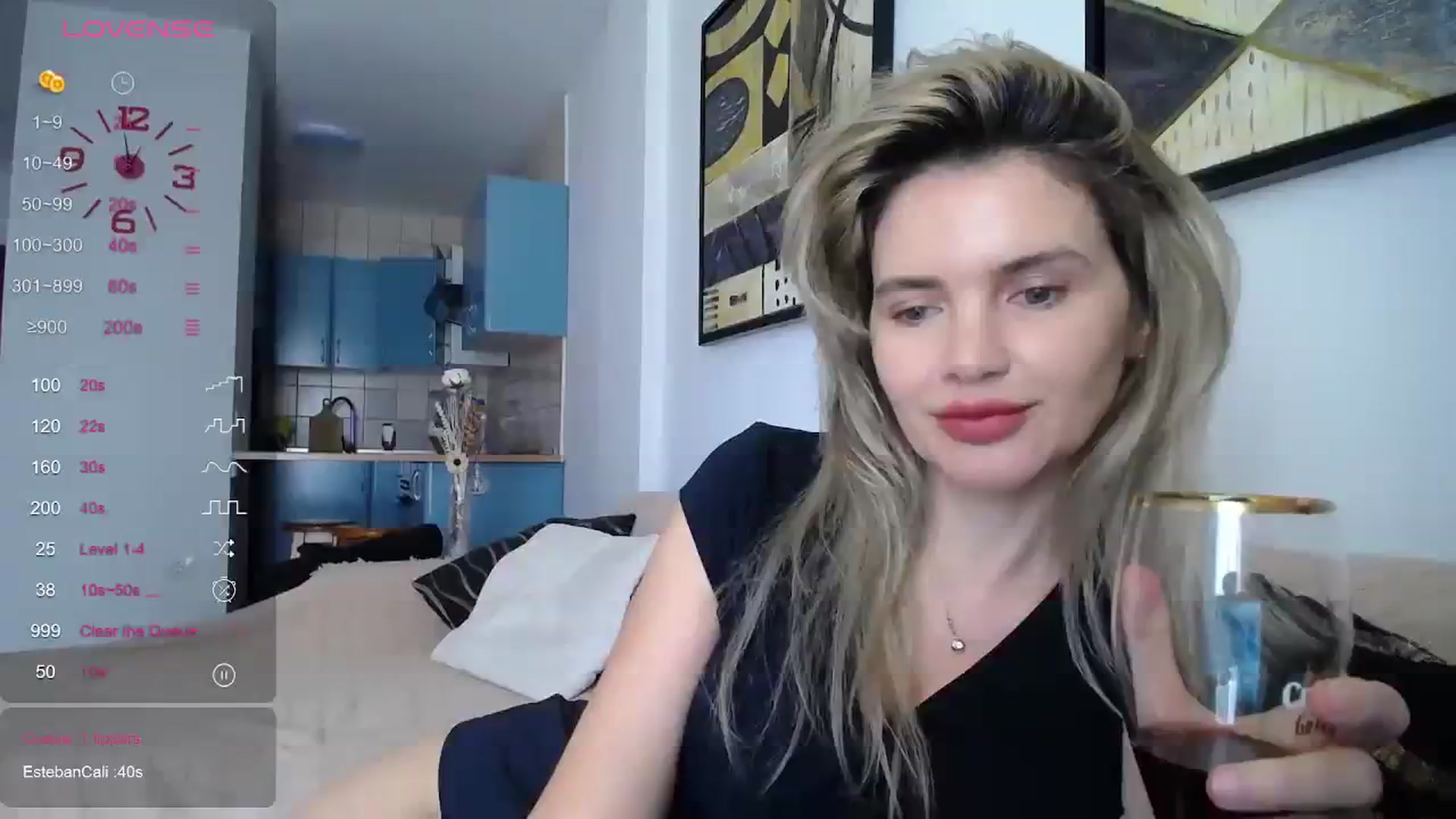Gallery image thumbnail from Klarita_'s myfreecams stream on, 12/18/2023, 15:09 image 7 of 20