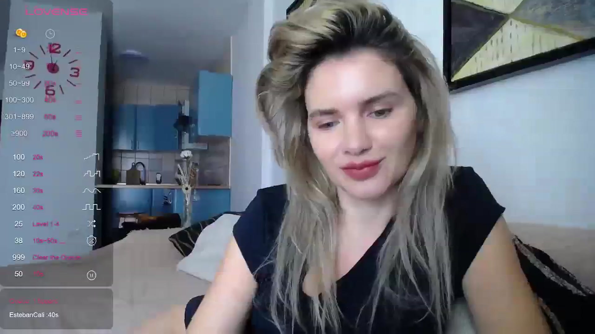 Gallery image thumbnail from Klarita_'s myfreecams stream on, 12/18/2023, 15:09 image 10 of 20