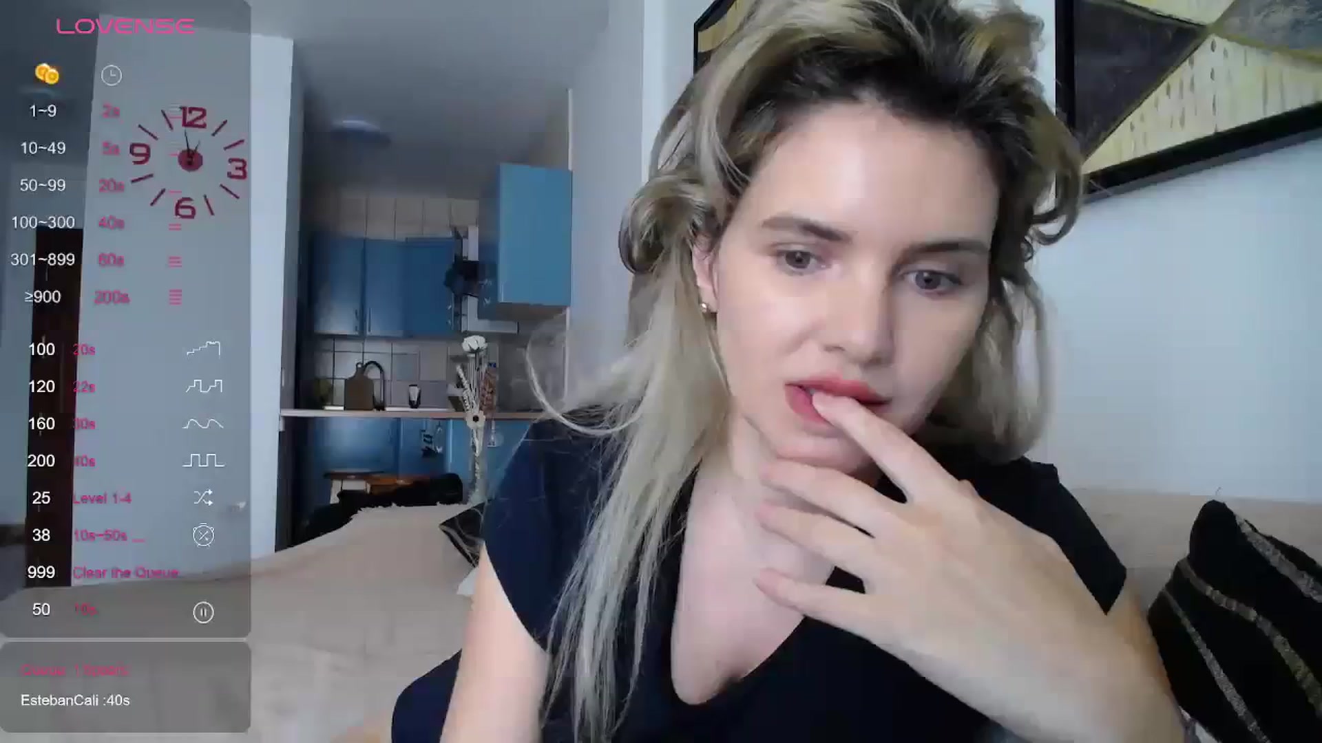 Gallery image thumbnail from Klarita_'s myfreecams stream on, 12/18/2023, 15:09 image 19 of 20