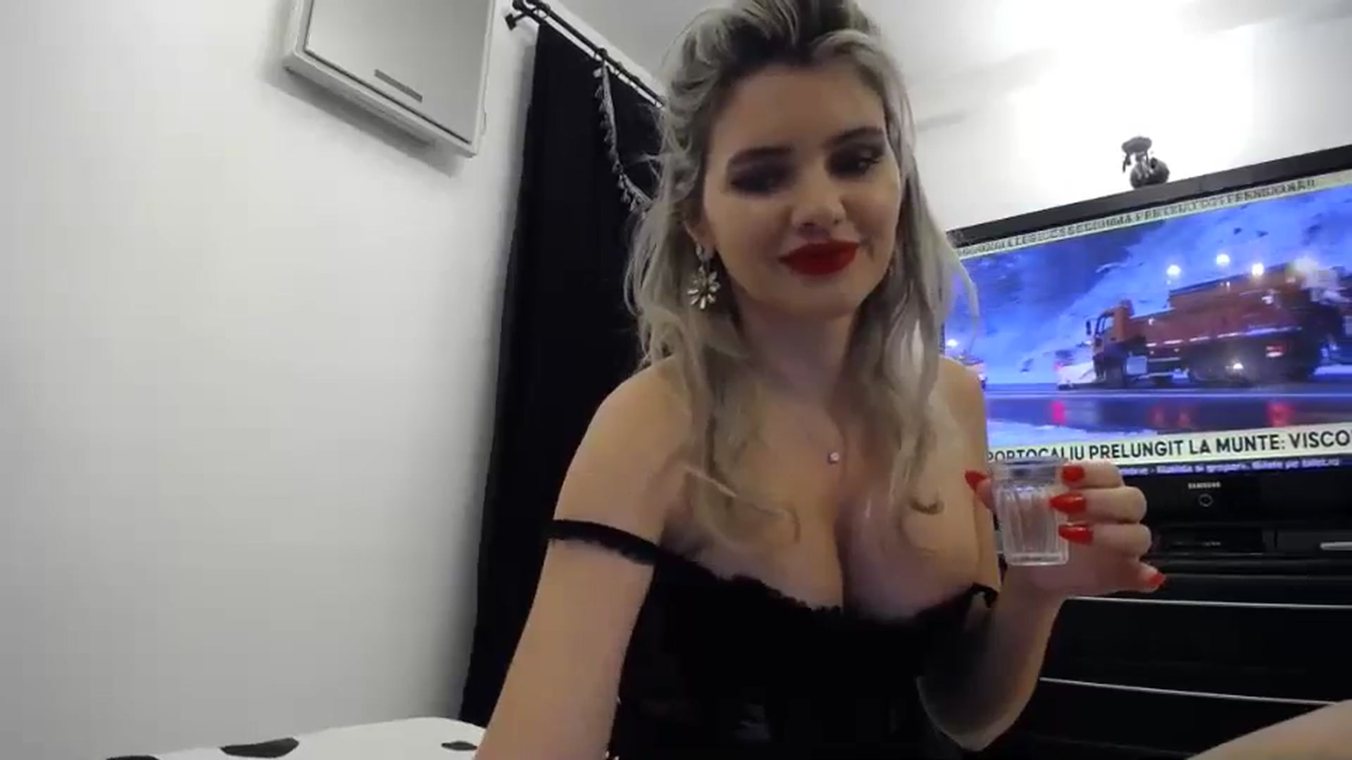 Gallery image thumbnail from Klarita_'s myfreecams stream on, 12/23/2023, 15:21 image 16 of 20