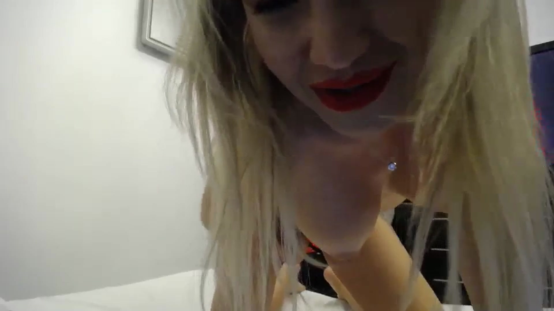 Gallery image thumbnail from Klarita_'s myfreecams stream on, 01/06/2024, 15:38 image 20 of 20