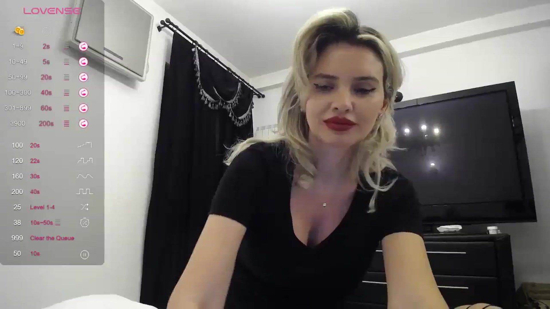 Gallery image thumbnail from Klarita_'s myfreecams stream on, 01/12/2024, 15:43 image 19 of 20
