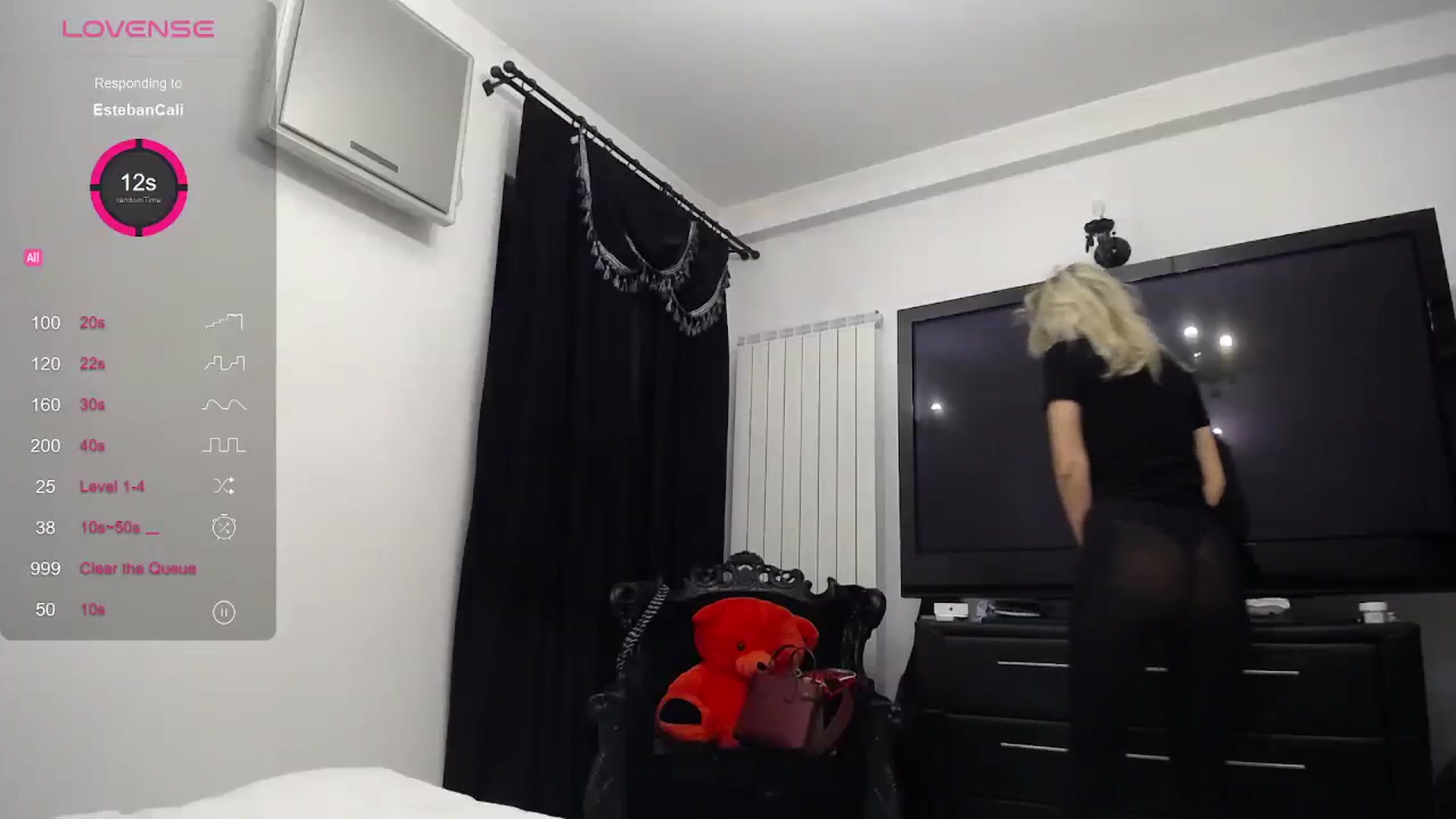 Gallery image thumbnail from Klarita_'s myfreecams stream on, 01/12/2024, 15:43 image 14 of 20