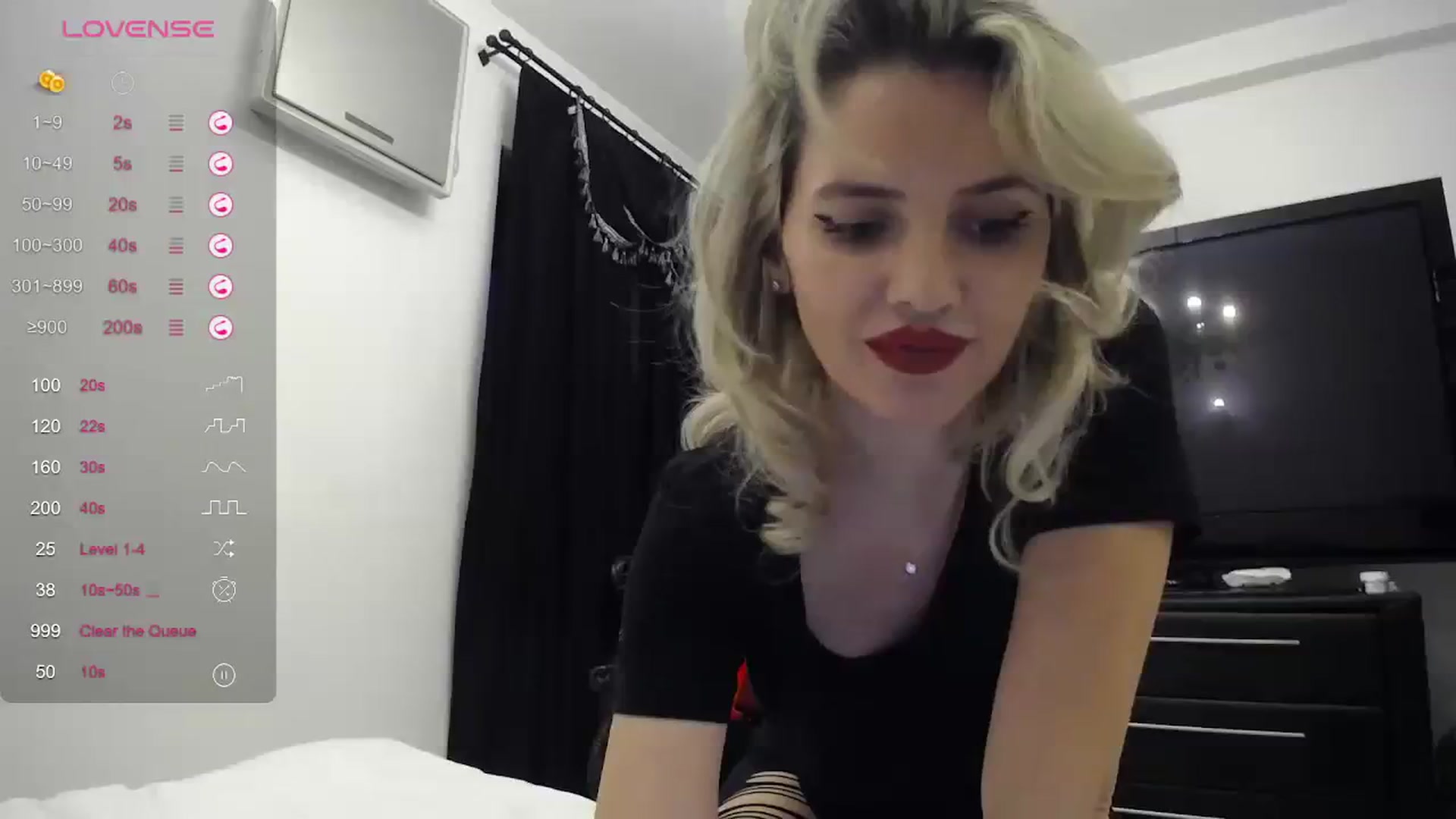 Gallery image thumbnail from Klarita_'s myfreecams stream on, 01/12/2024, 15:43 image 7 of 20