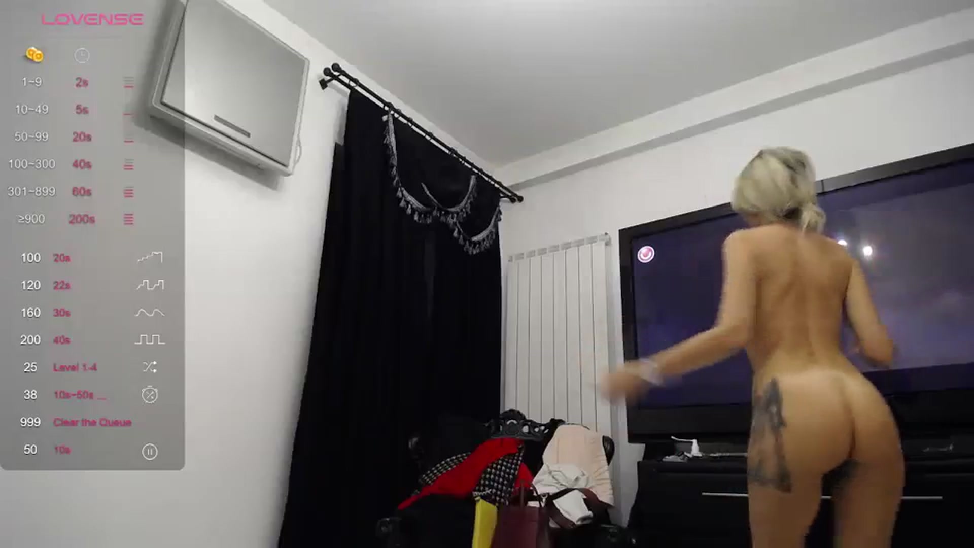 Gallery image thumbnail from Klarita_'s myfreecams stream on, 01/25/2024, 23:37 image 8 of 20