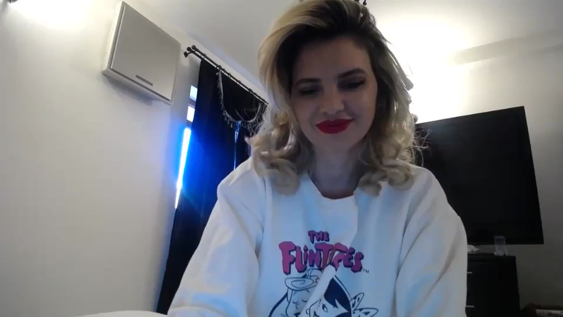 Gallery image thumbnail from Klarita_'s myfreecams stream on, 01/27/2024, 15:08 image 1 of 20