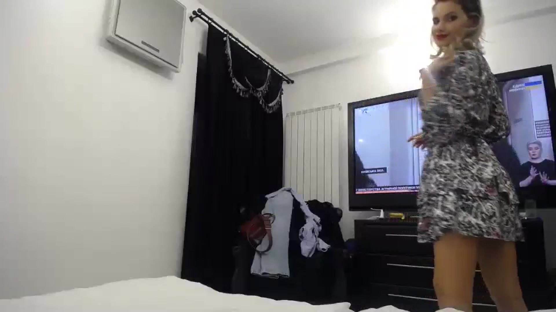 Gallery image thumbnail from Klarita_'s myfreecams stream on, 01/30/2024, 21:39 image 9 of 20